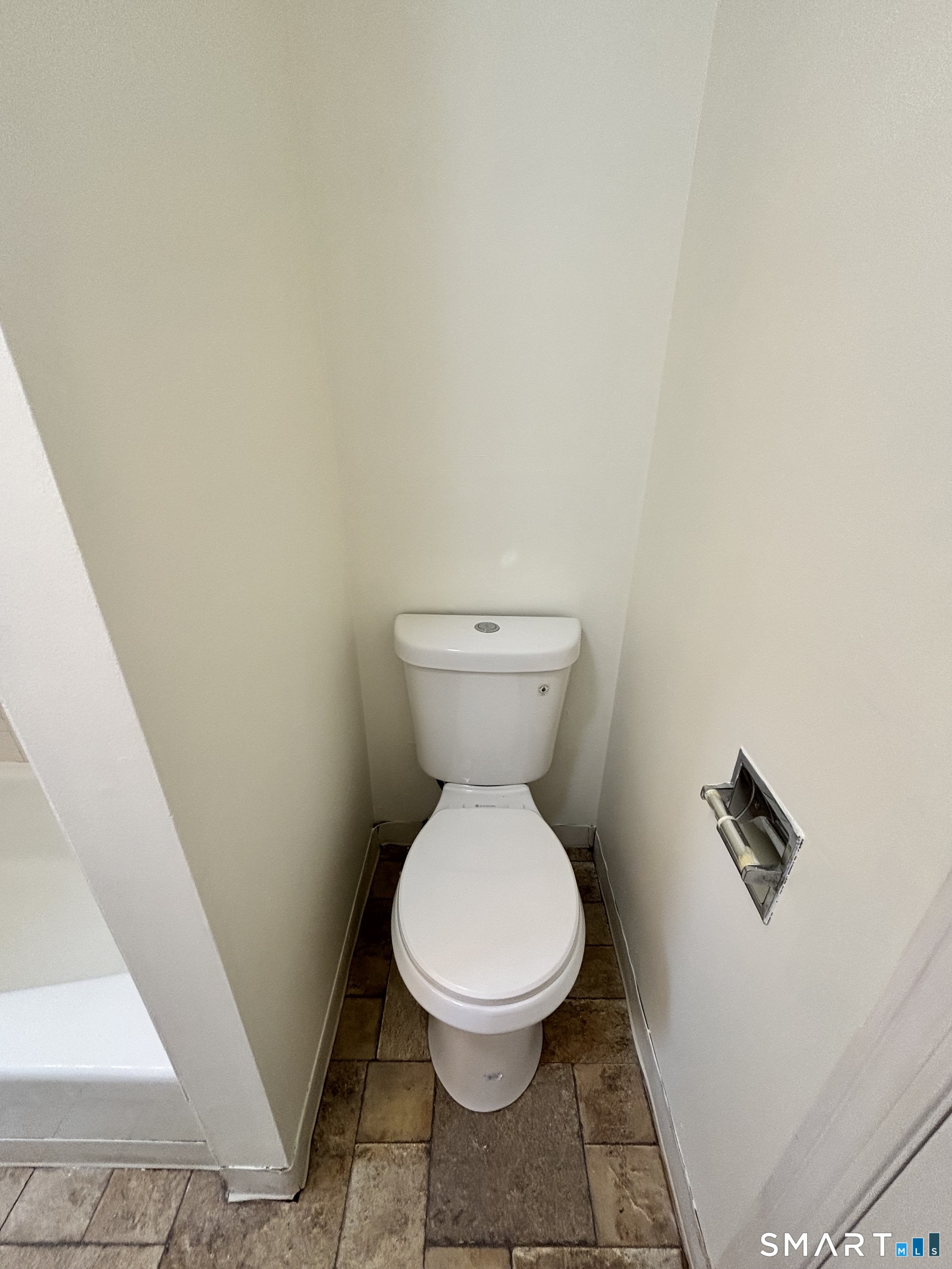 99 Maple Avenue Unit #2F photo 6