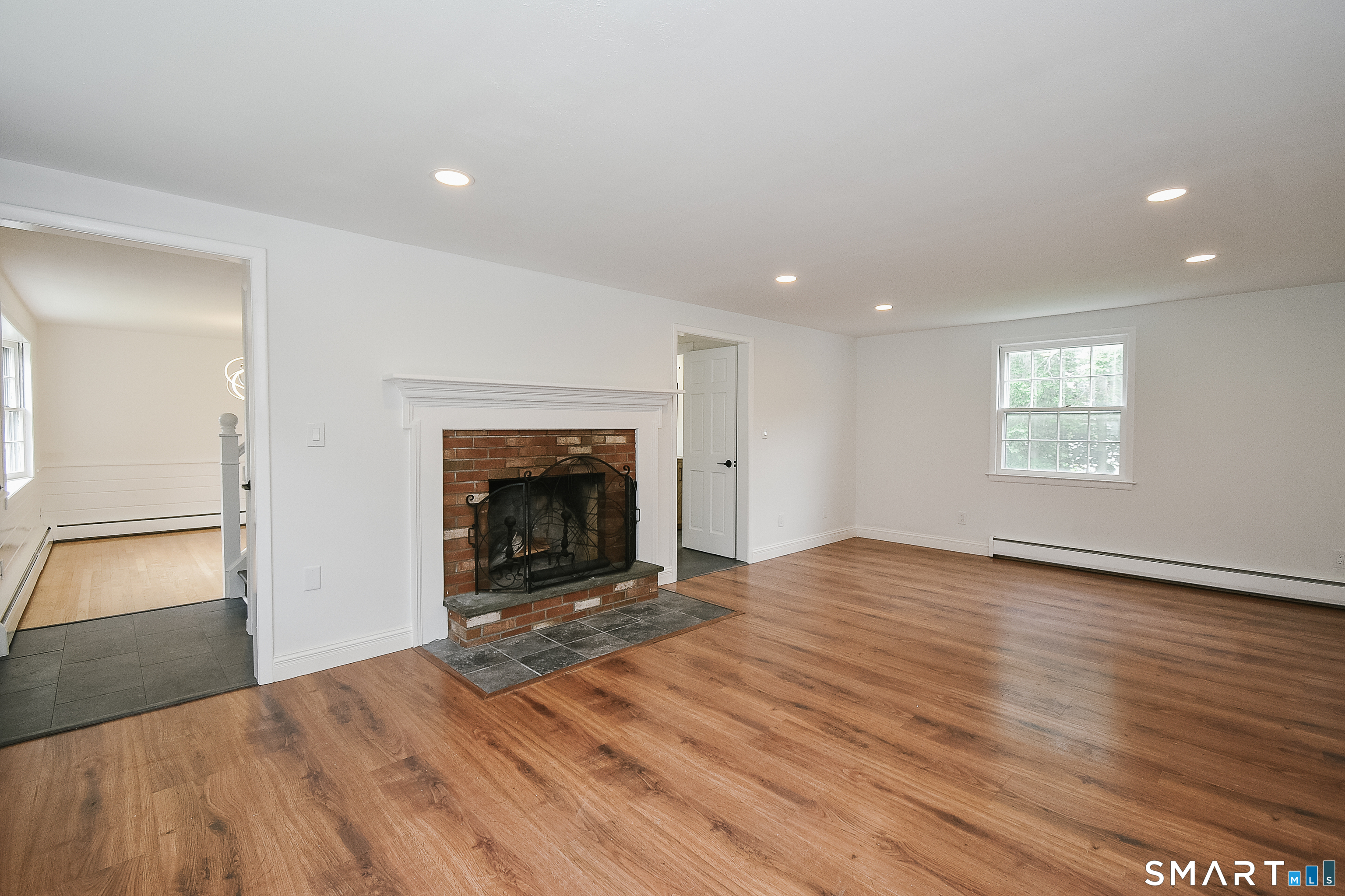 194 Harvard Drive photo 11