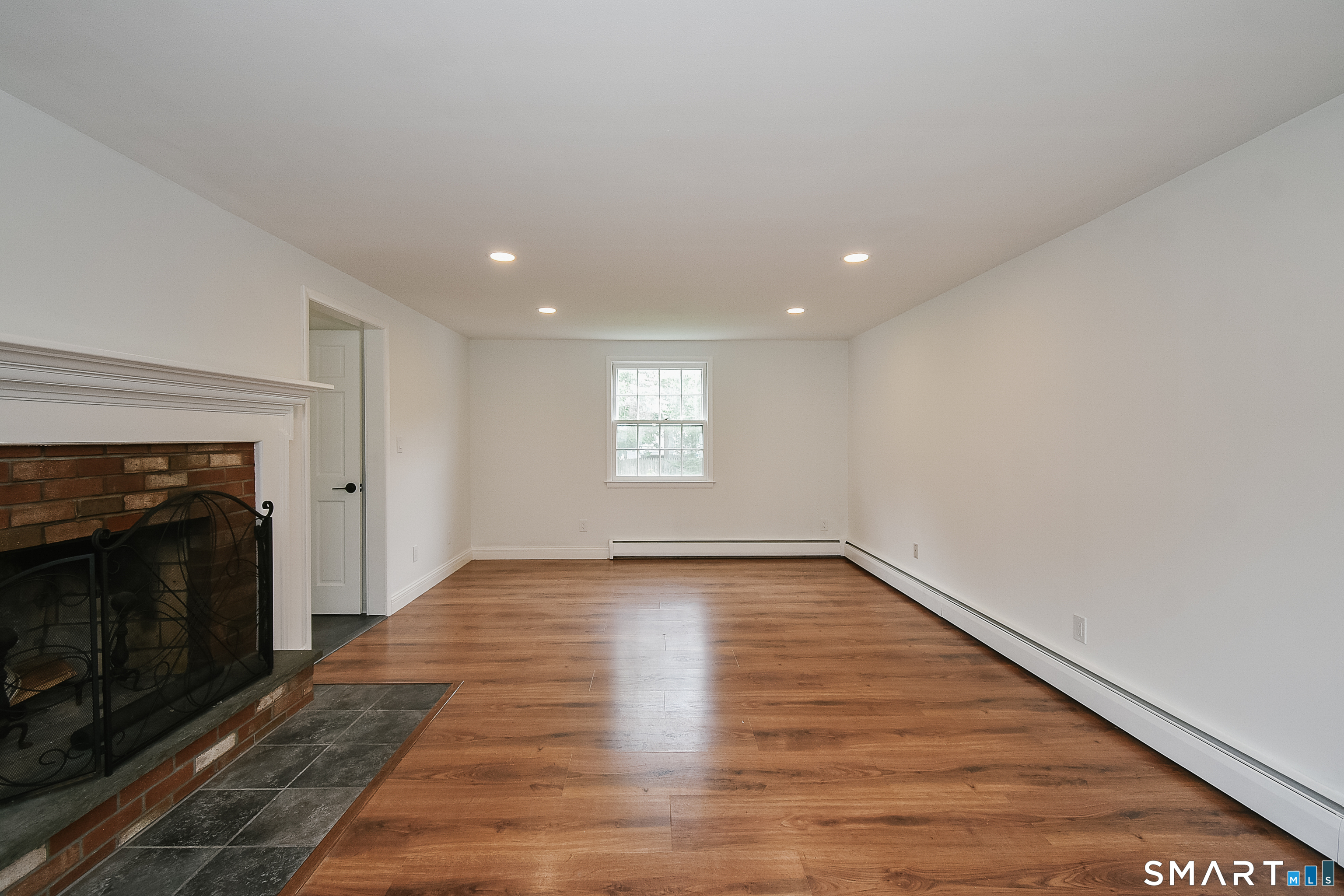 194 Harvard Drive photo 12