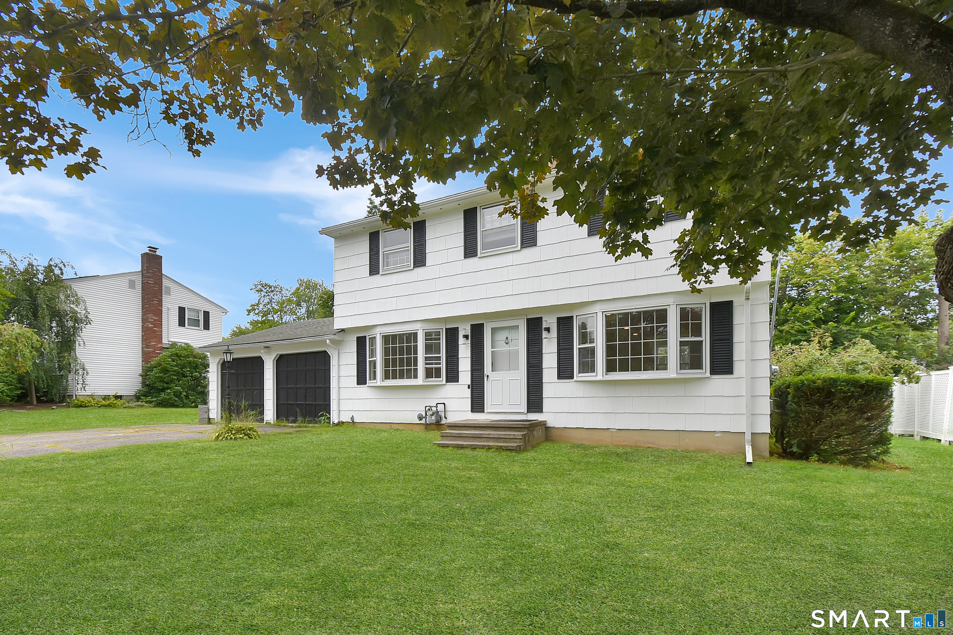 194 Harvard Drive photo 27