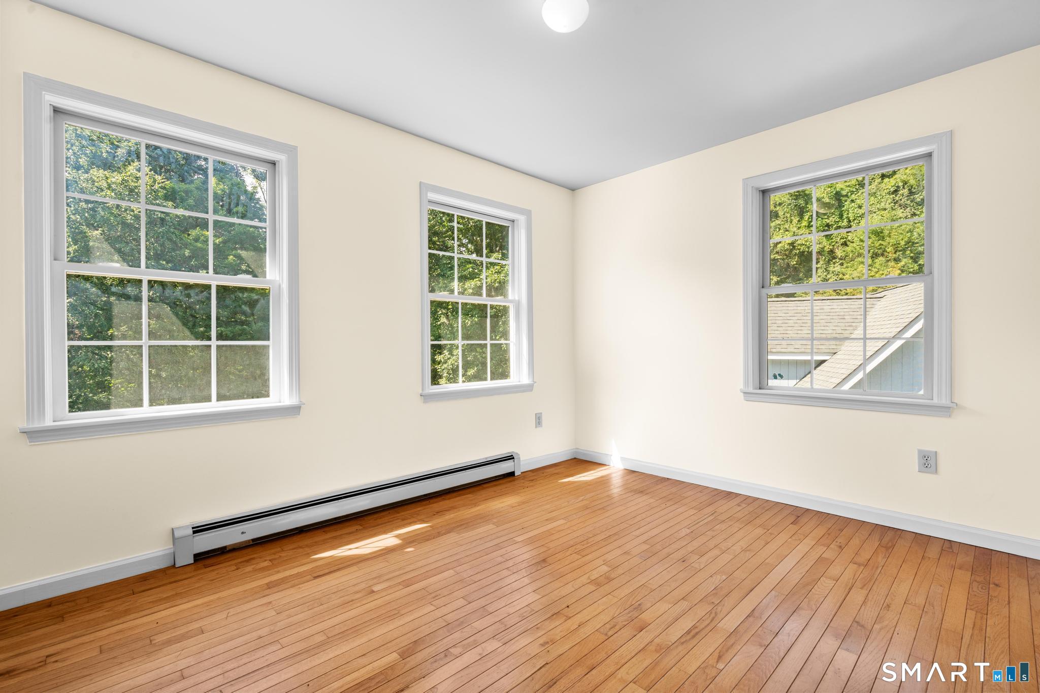 68 East Village Road photo 23