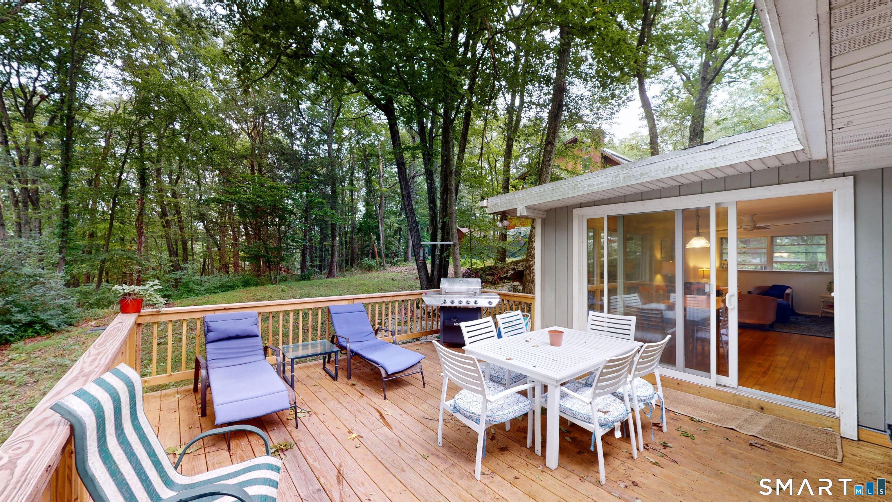69 Carol Street photo 5