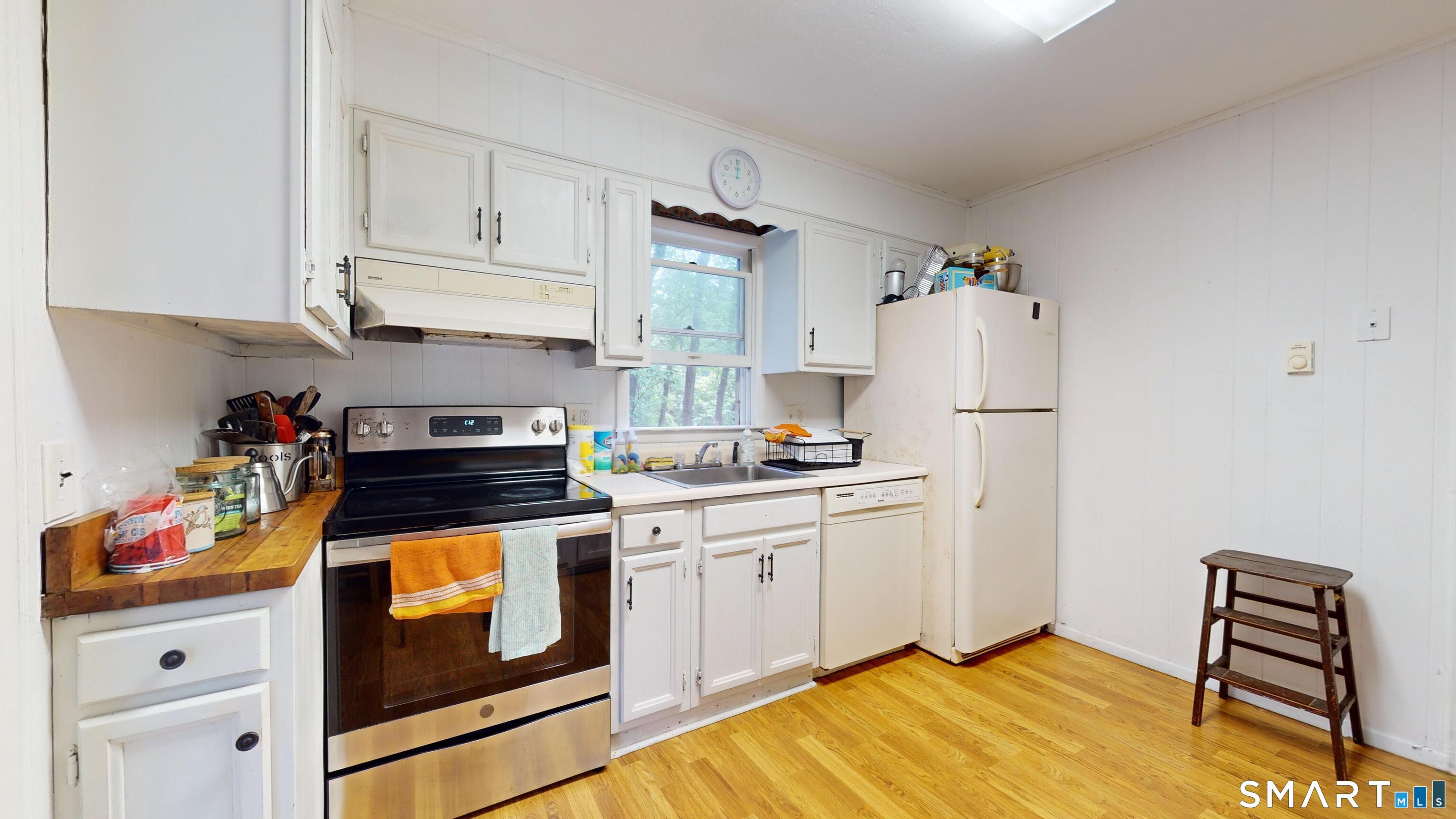 69 Carol Street photo 14