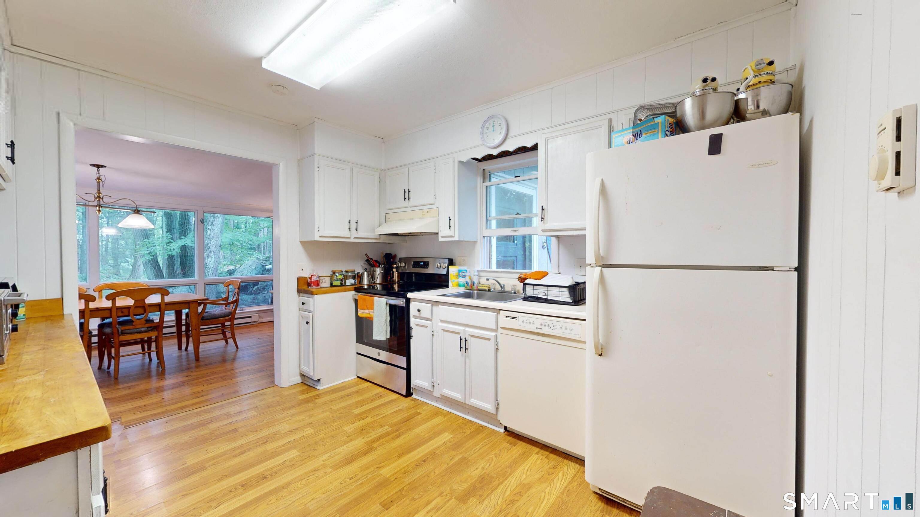 69 Carol Street photo 15