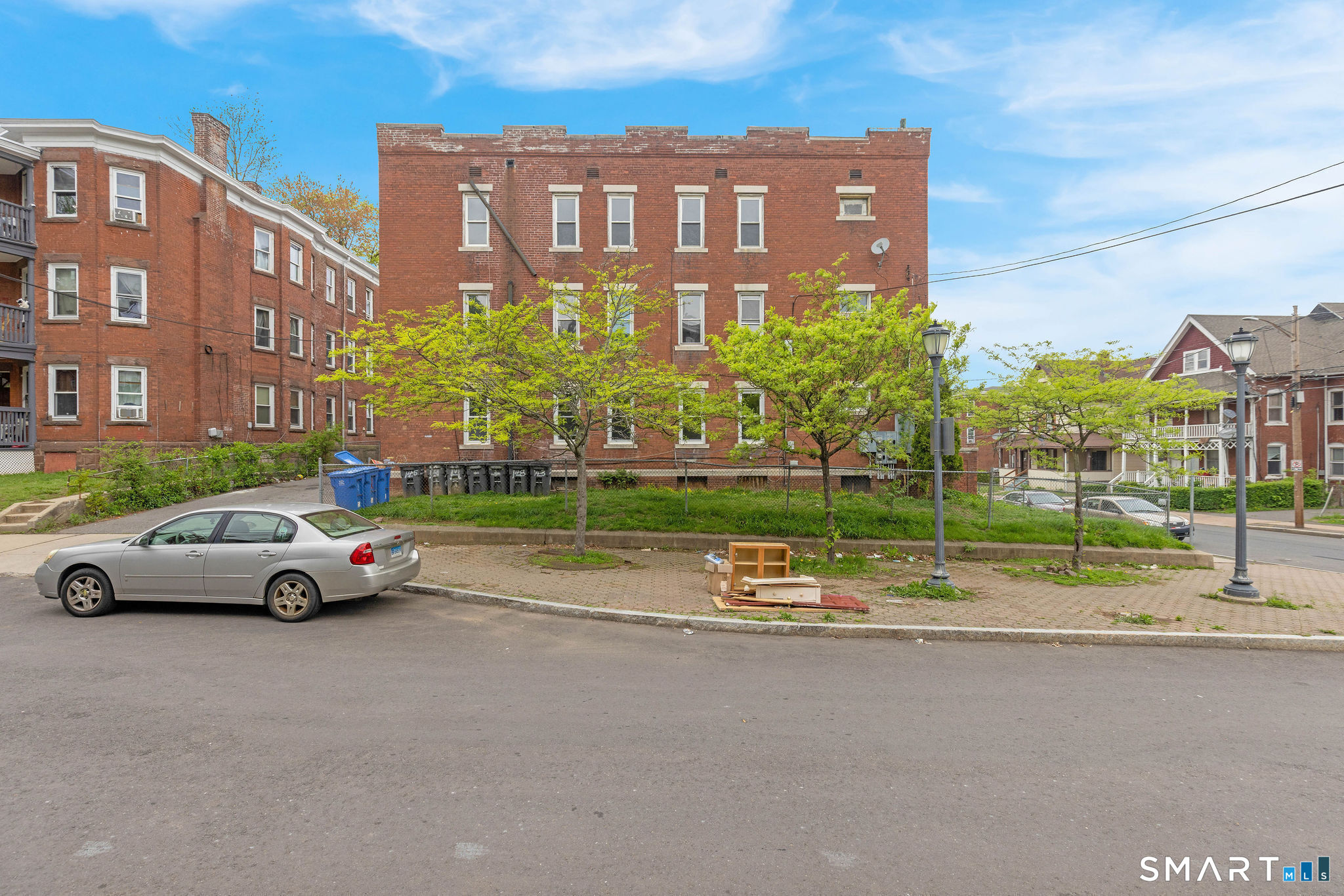 143 Putnam Street photo 25