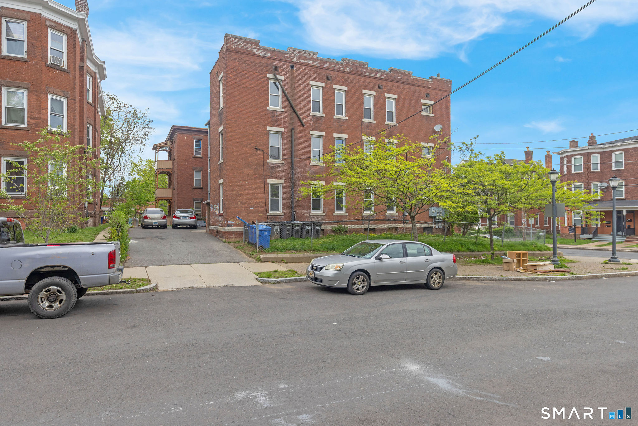 143 Putnam Street photo 26