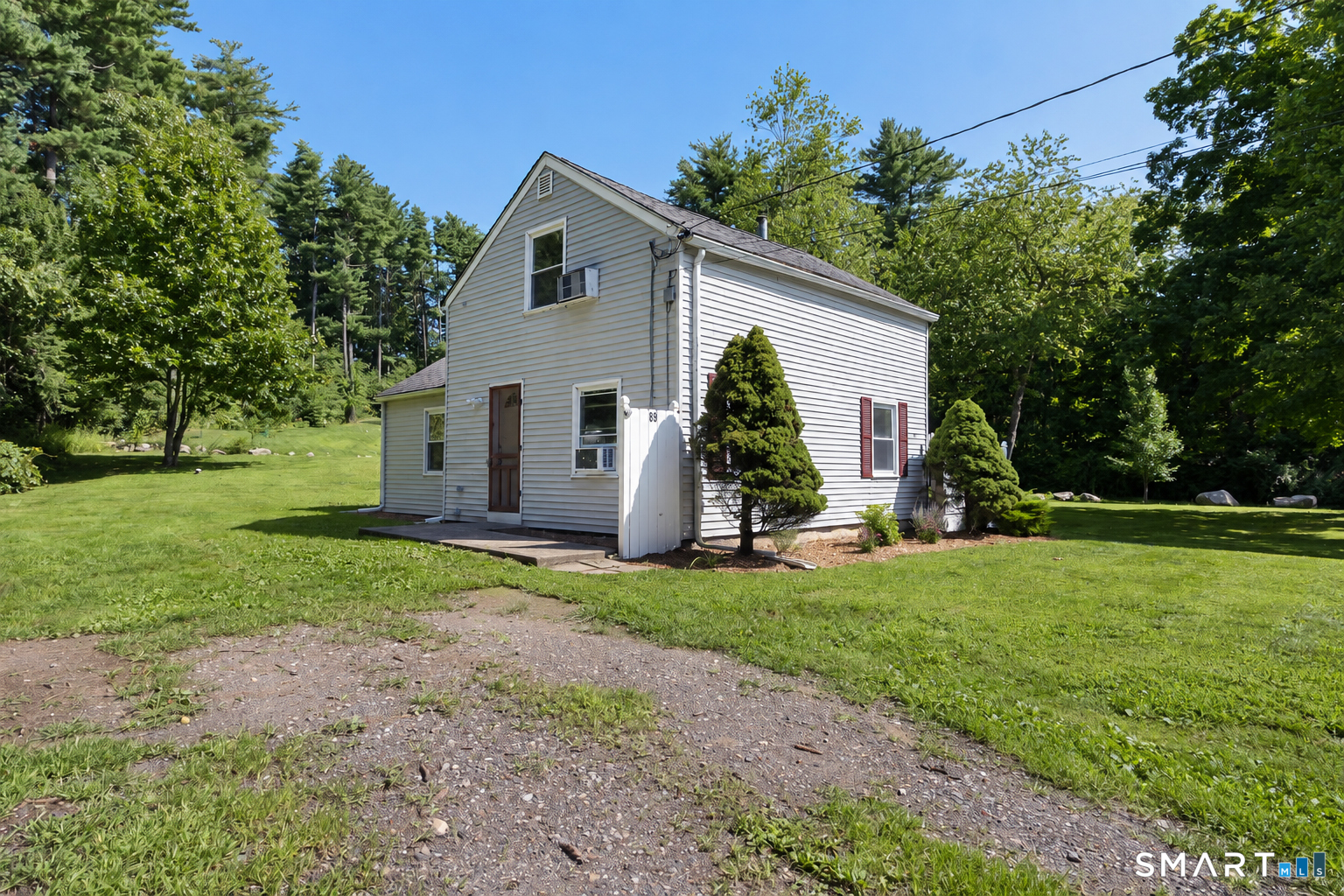 Photo 3 of Single family home for sale at 89 Brook St, Glastonbury, CT 06033 | MLS# 24200830 | Listing updated on 2026-09-18