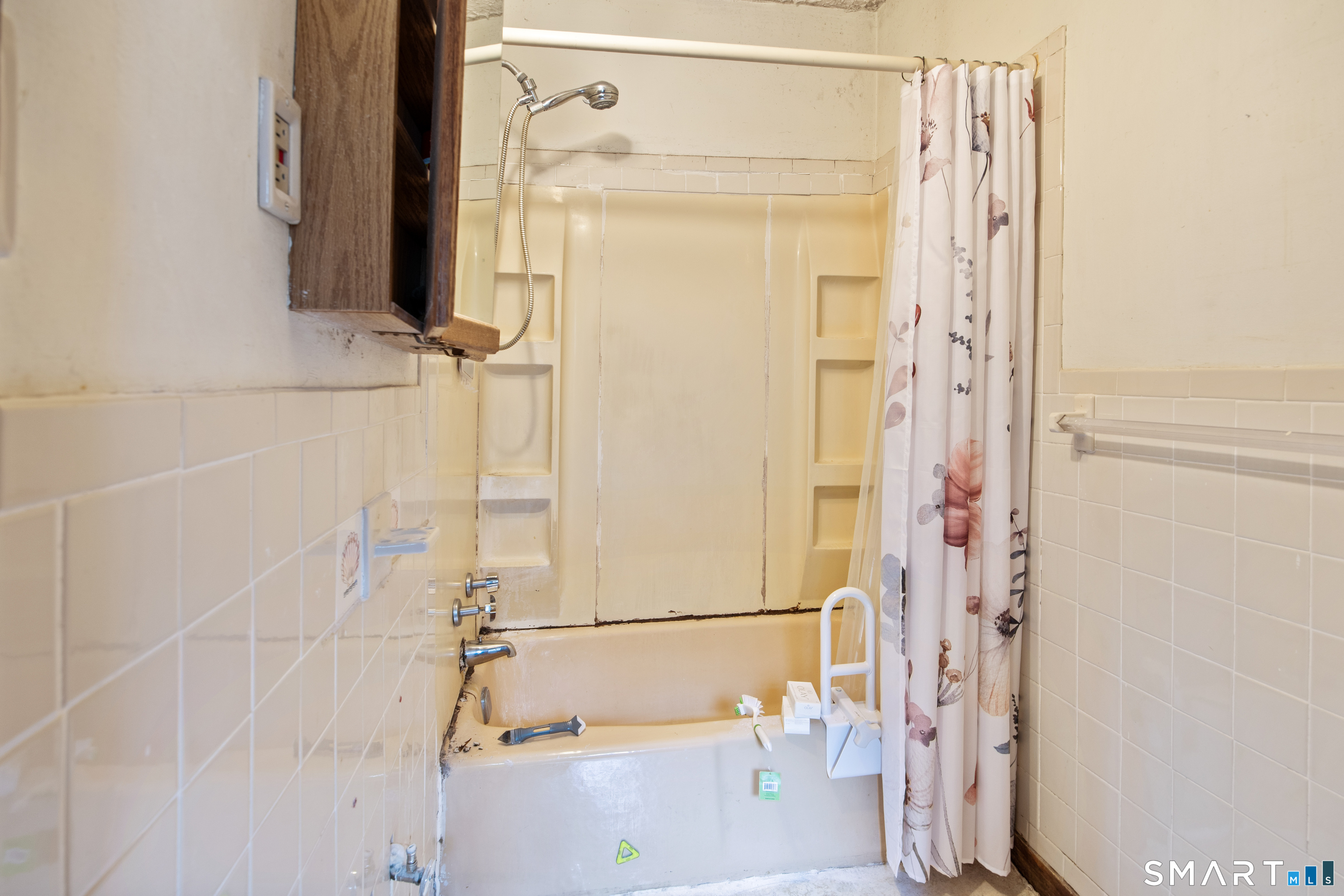 67 Farren Avenue photo 23