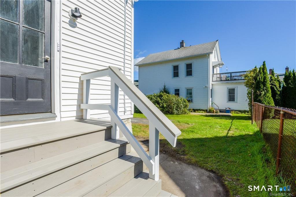 21 Bayview Avenue photo 3