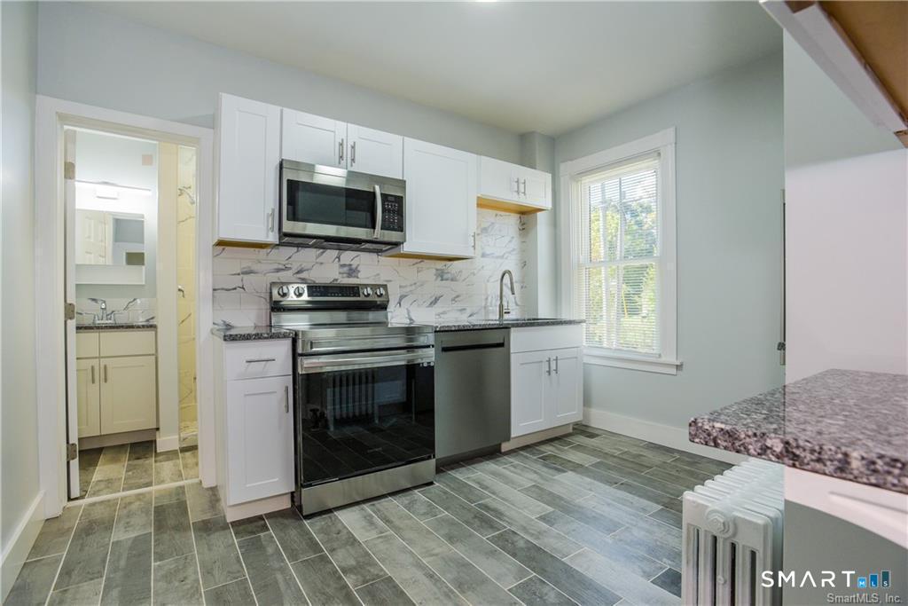 21 Bayview Avenue photo 6