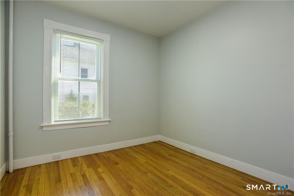 21 Bayview Avenue photo 14