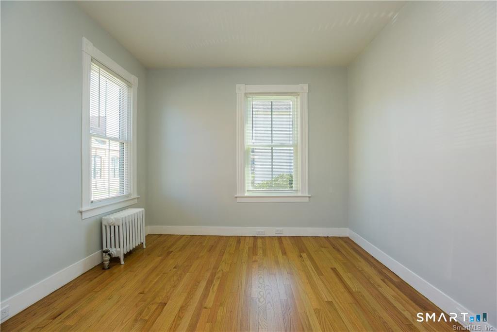 21 Bayview Avenue photo 17