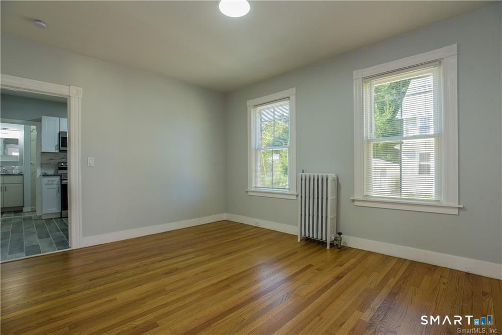 21 Bayview Avenue photo 8