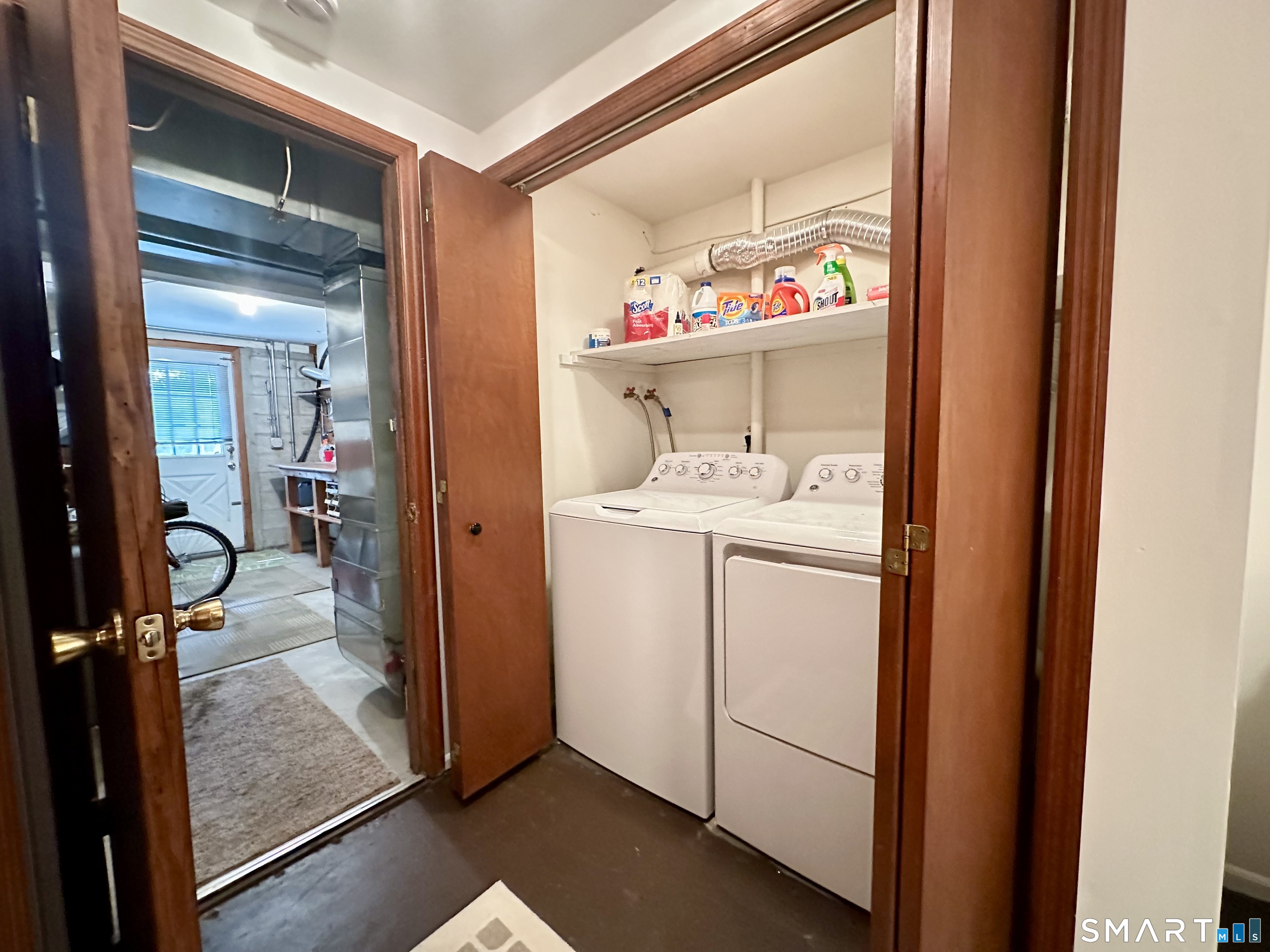 83 Van Buskirk Avenue — photo 17
