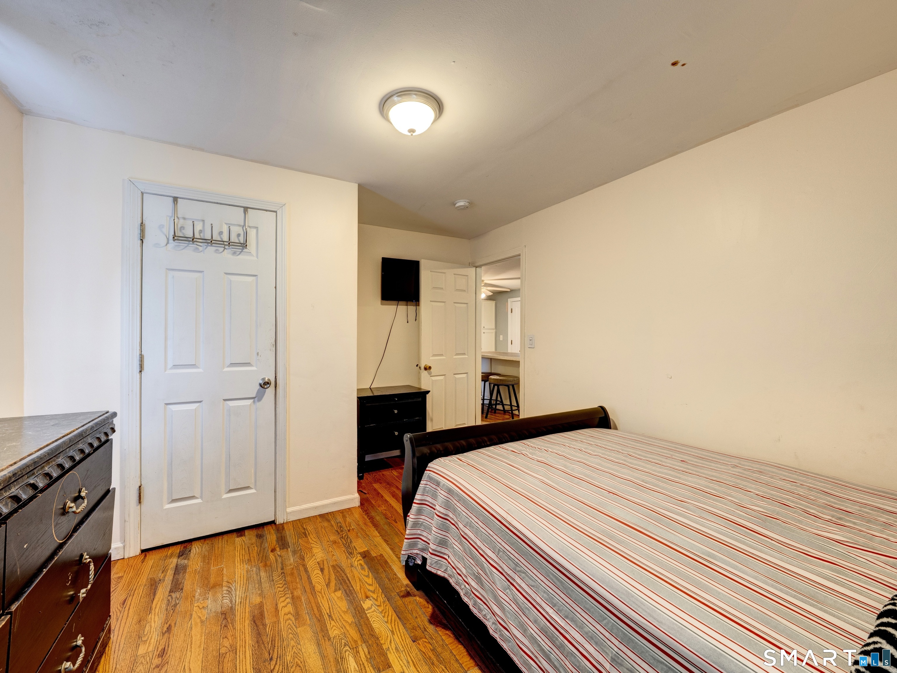 68 Frances Street photo 10