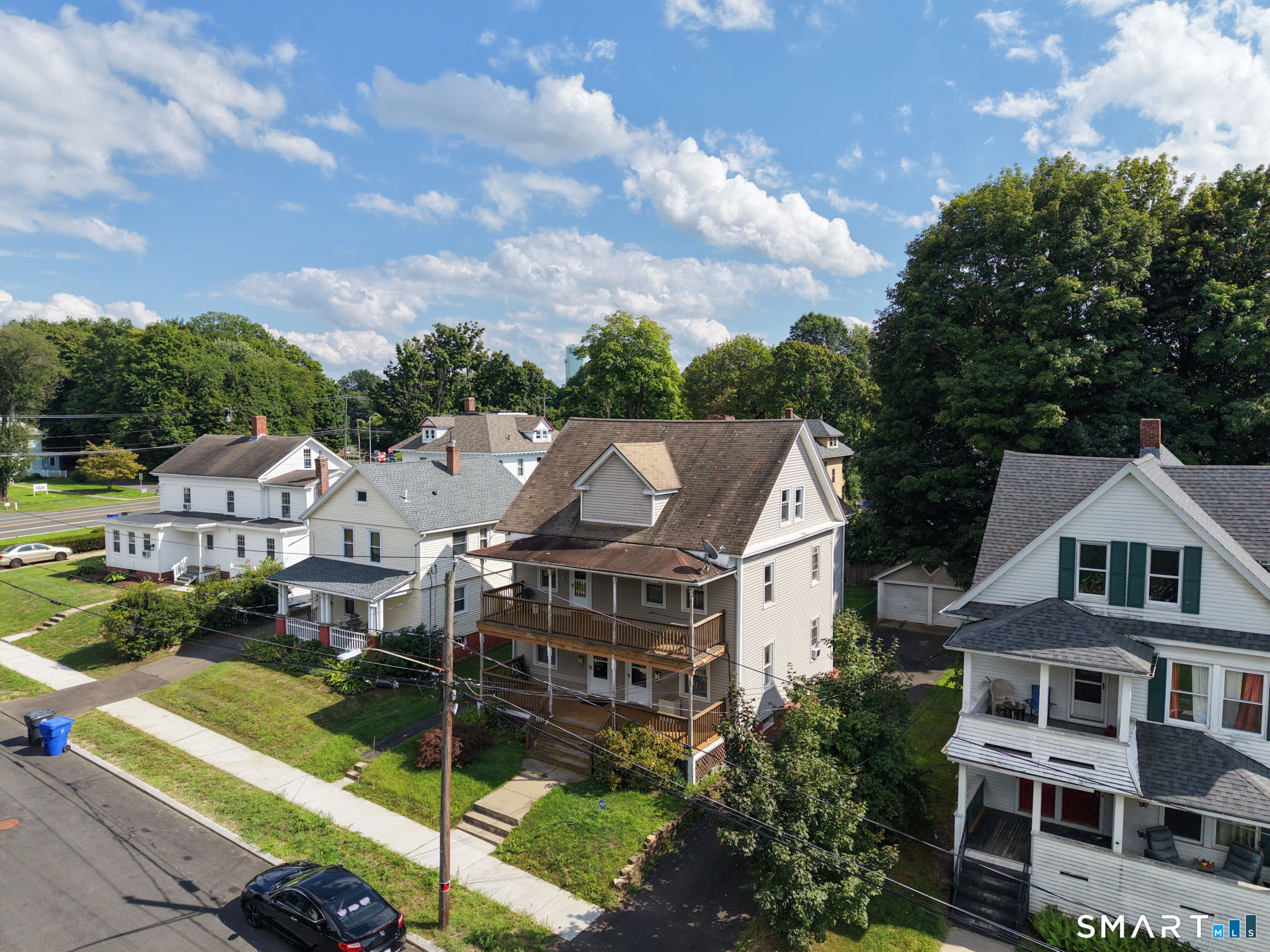 24 Grant Avenue photo 10
