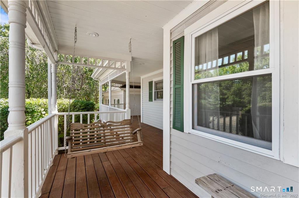 8 Genesee Lane photo 4