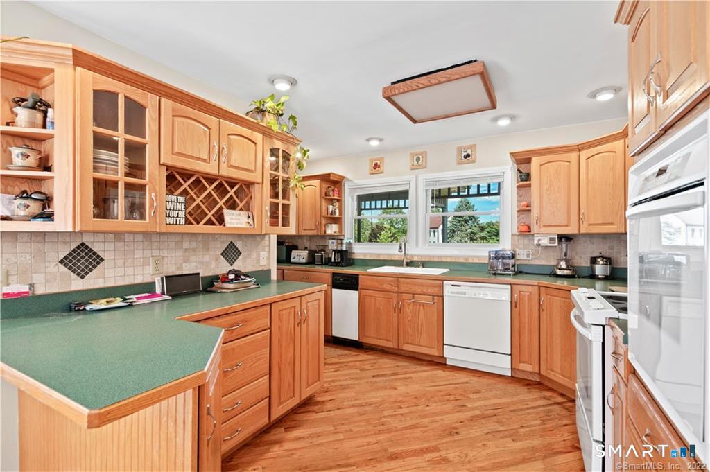 8 Genesee Lane photo 5