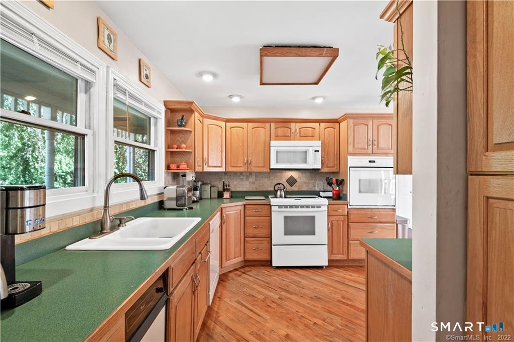 8 Genesee Lane photo 7