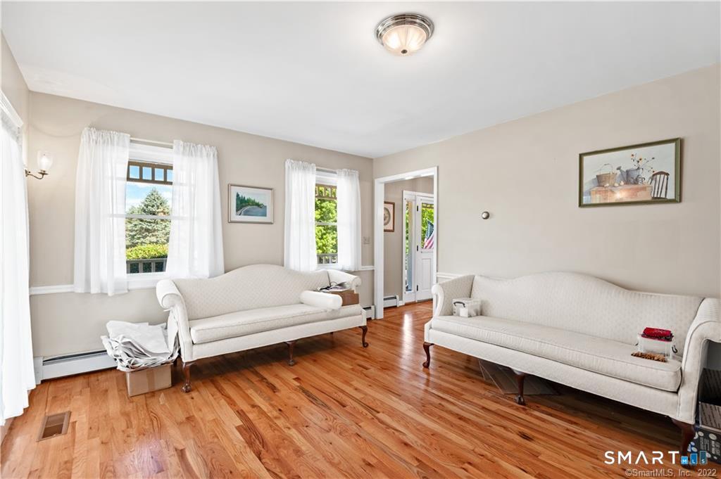 8 Genesee Lane photo 17