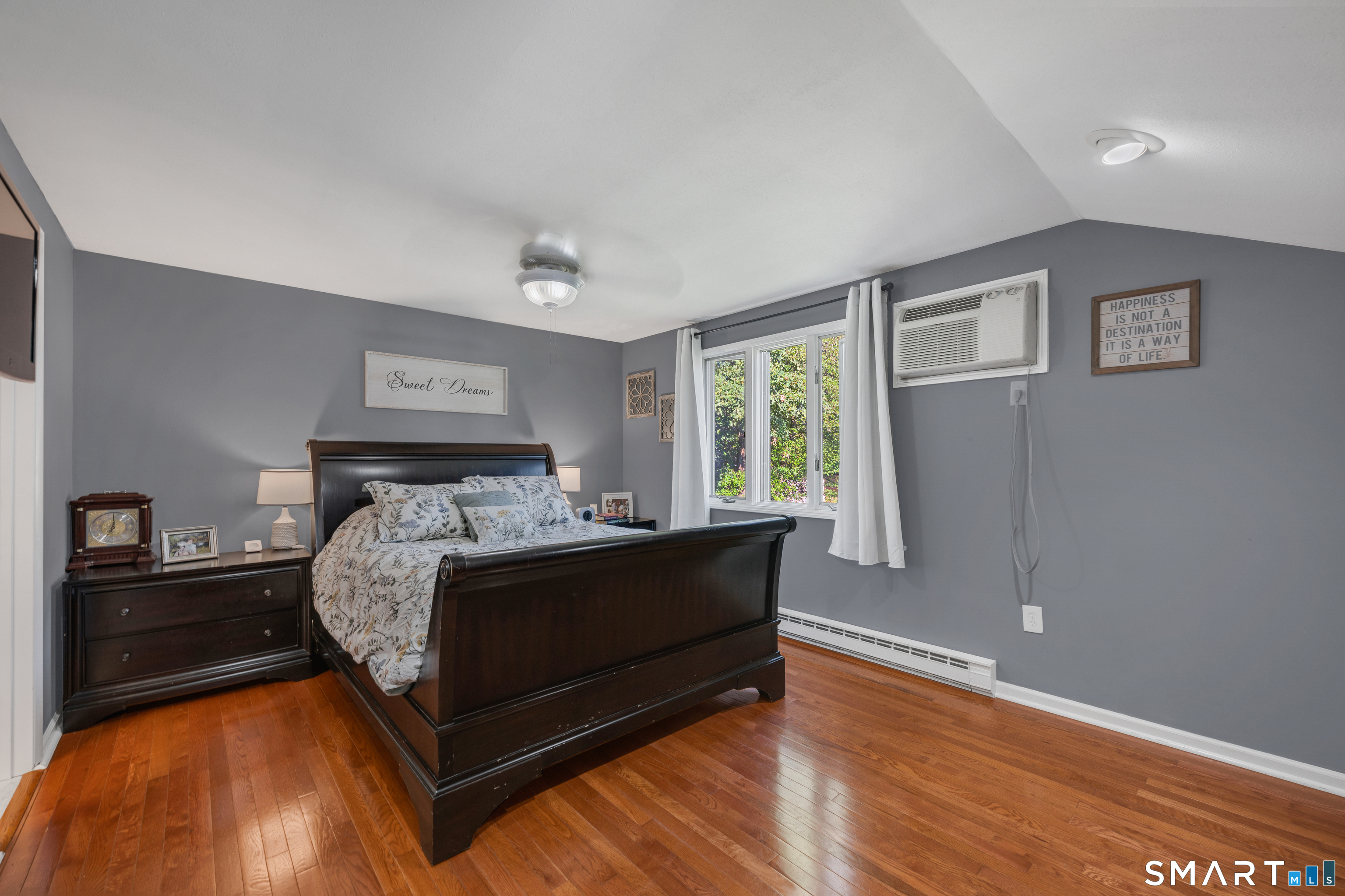 Photo 14 of 81 Duck Pond Road, Glastonbury, CT