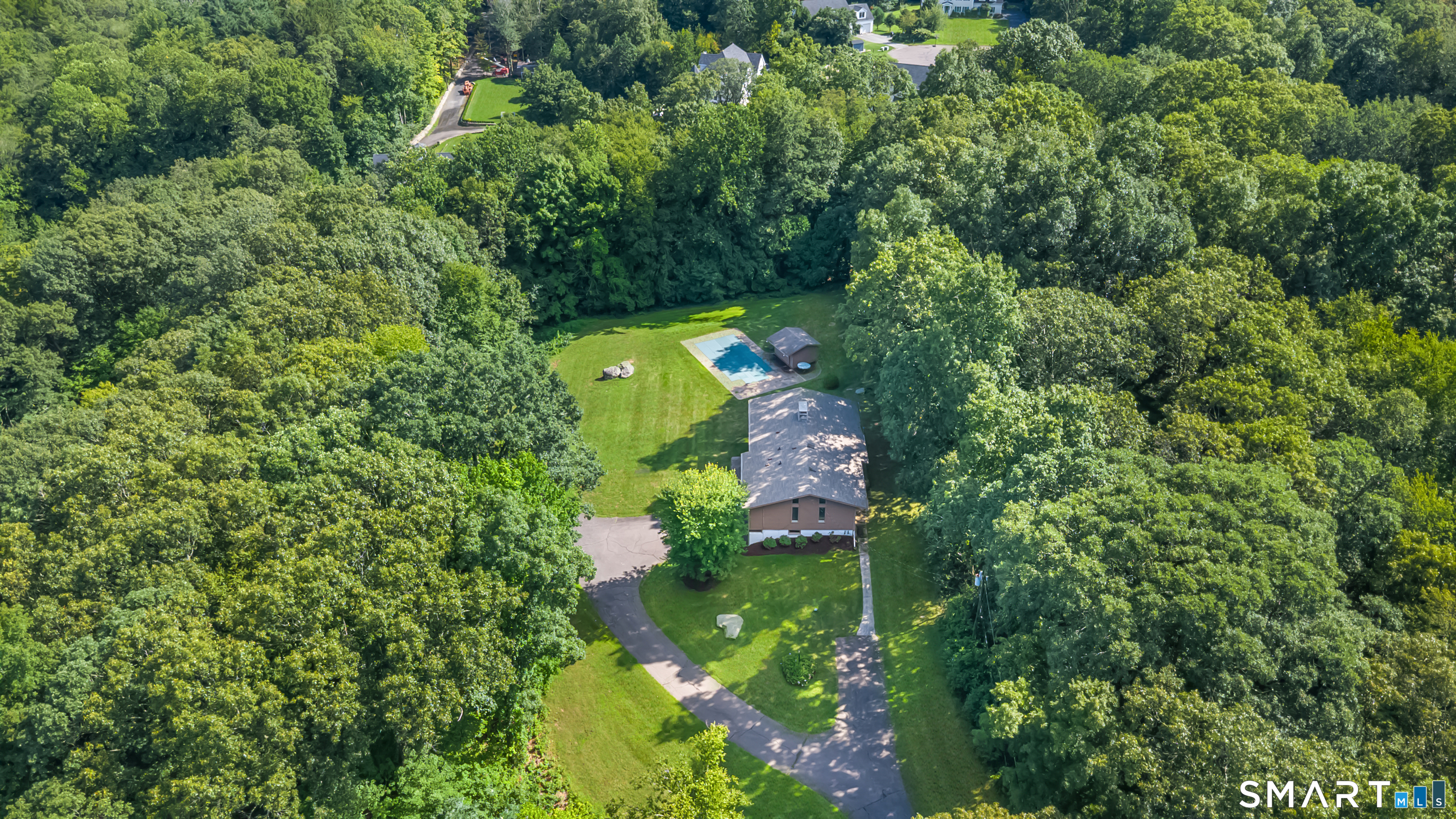 820 Killingworth Road photo 39
