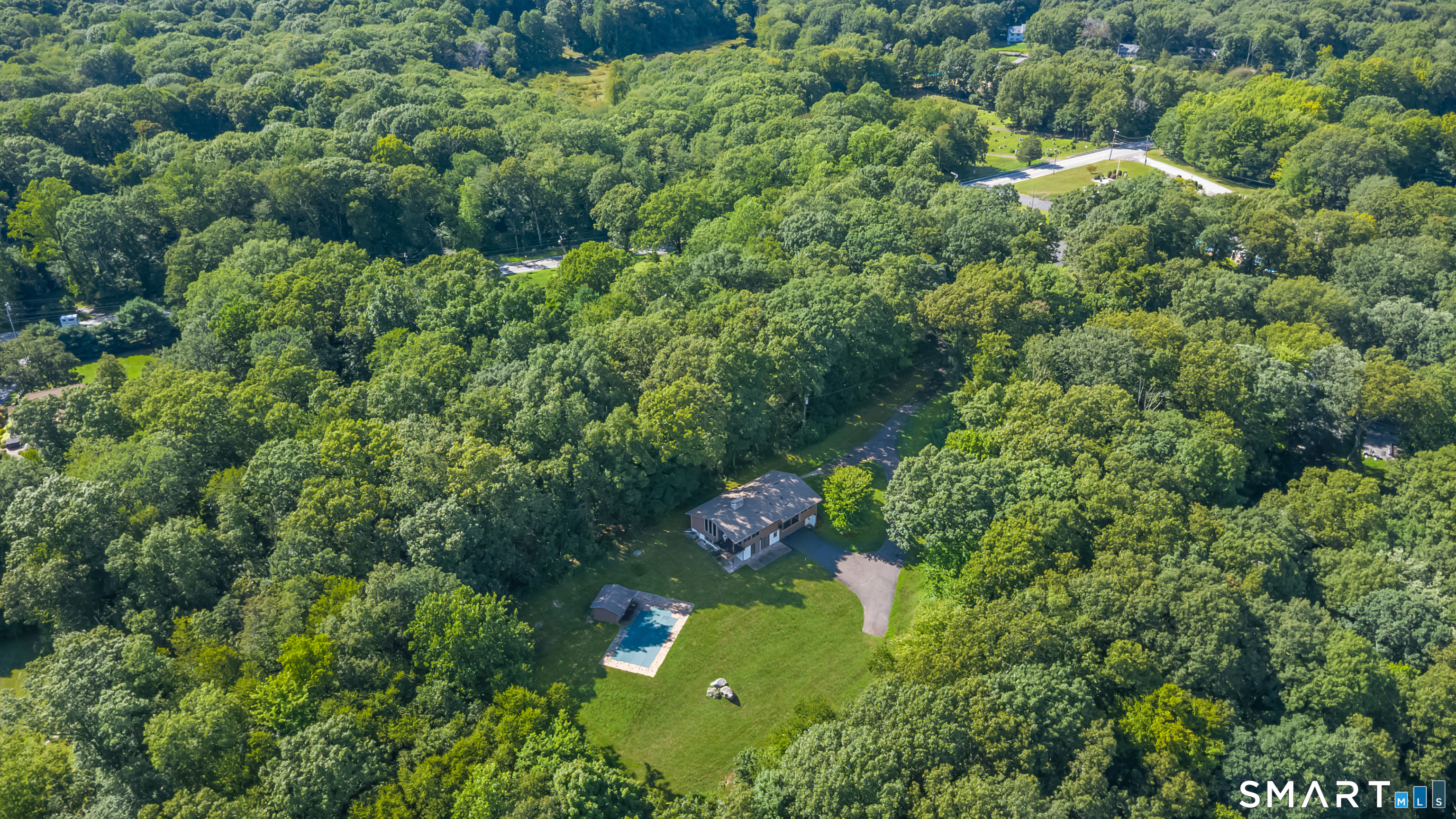 820 Killingworth Road photo 40