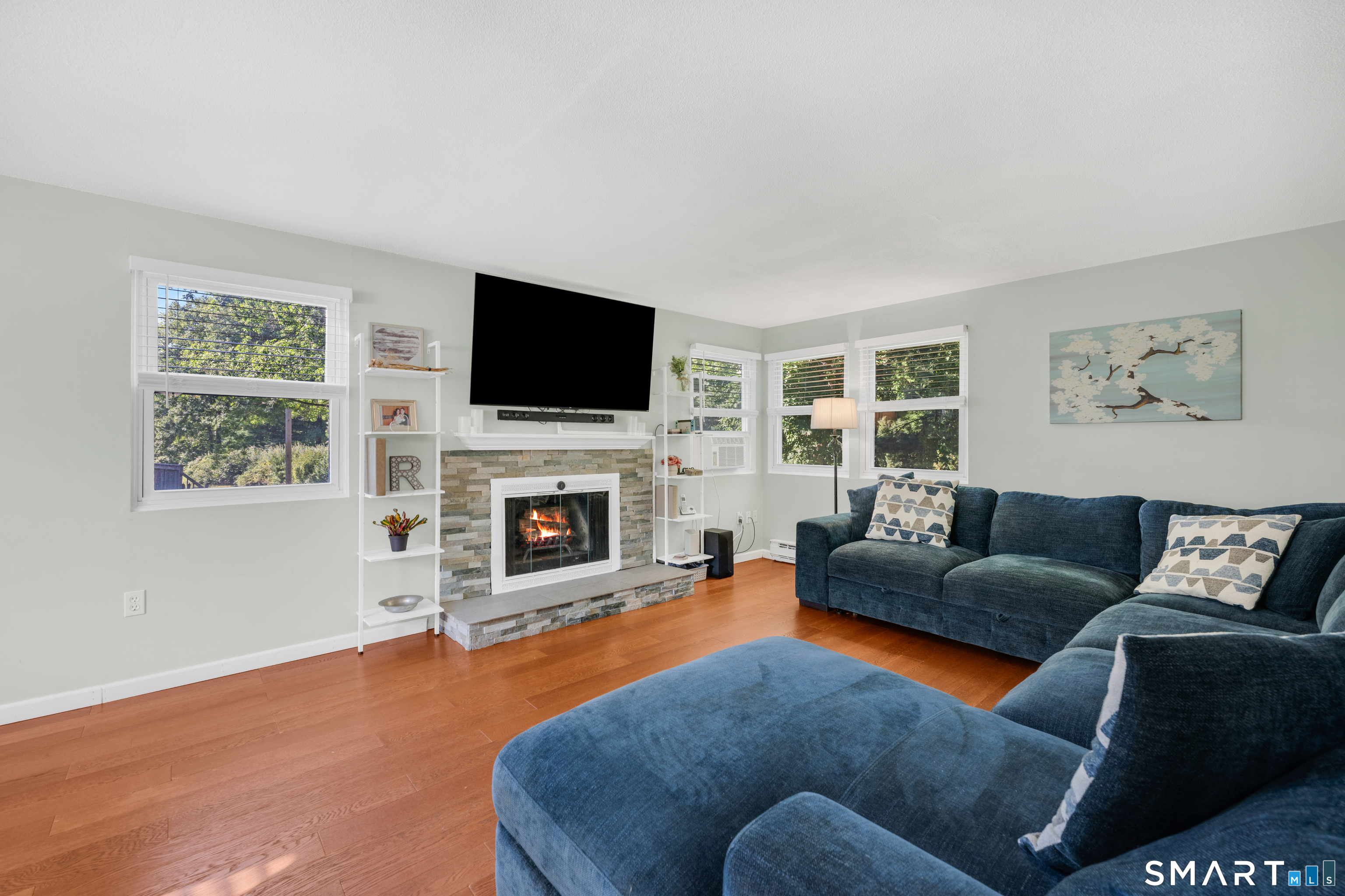 Photo 5 of 81 Duck Pond Road, Glastonbury, CT