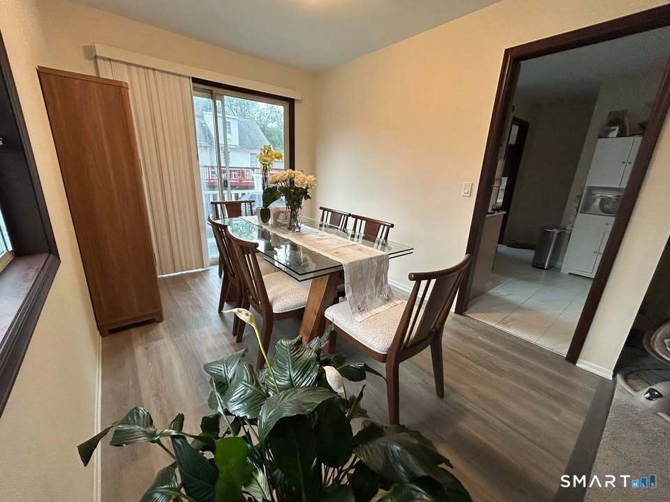 74 Coolidge Avenue, Stamford, Connecticut photo 4