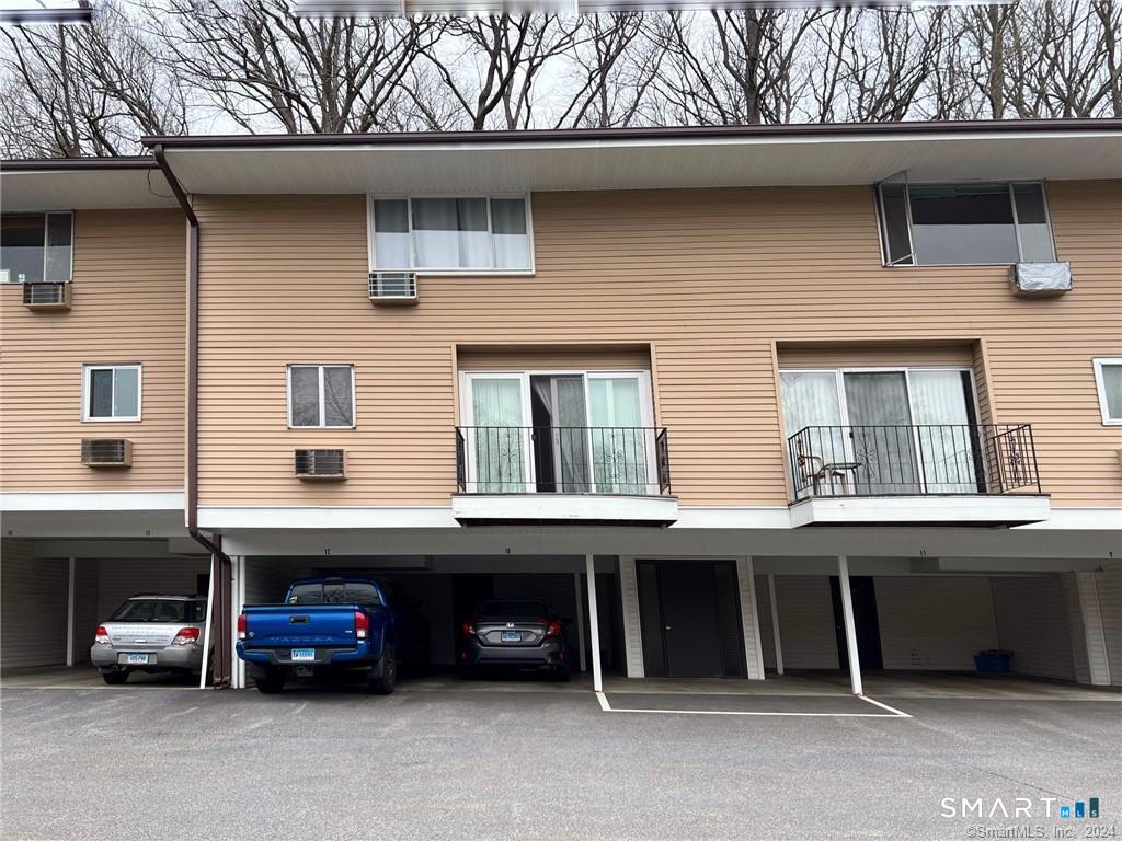 1660 Farmington Avenue Unit #10 photo 10