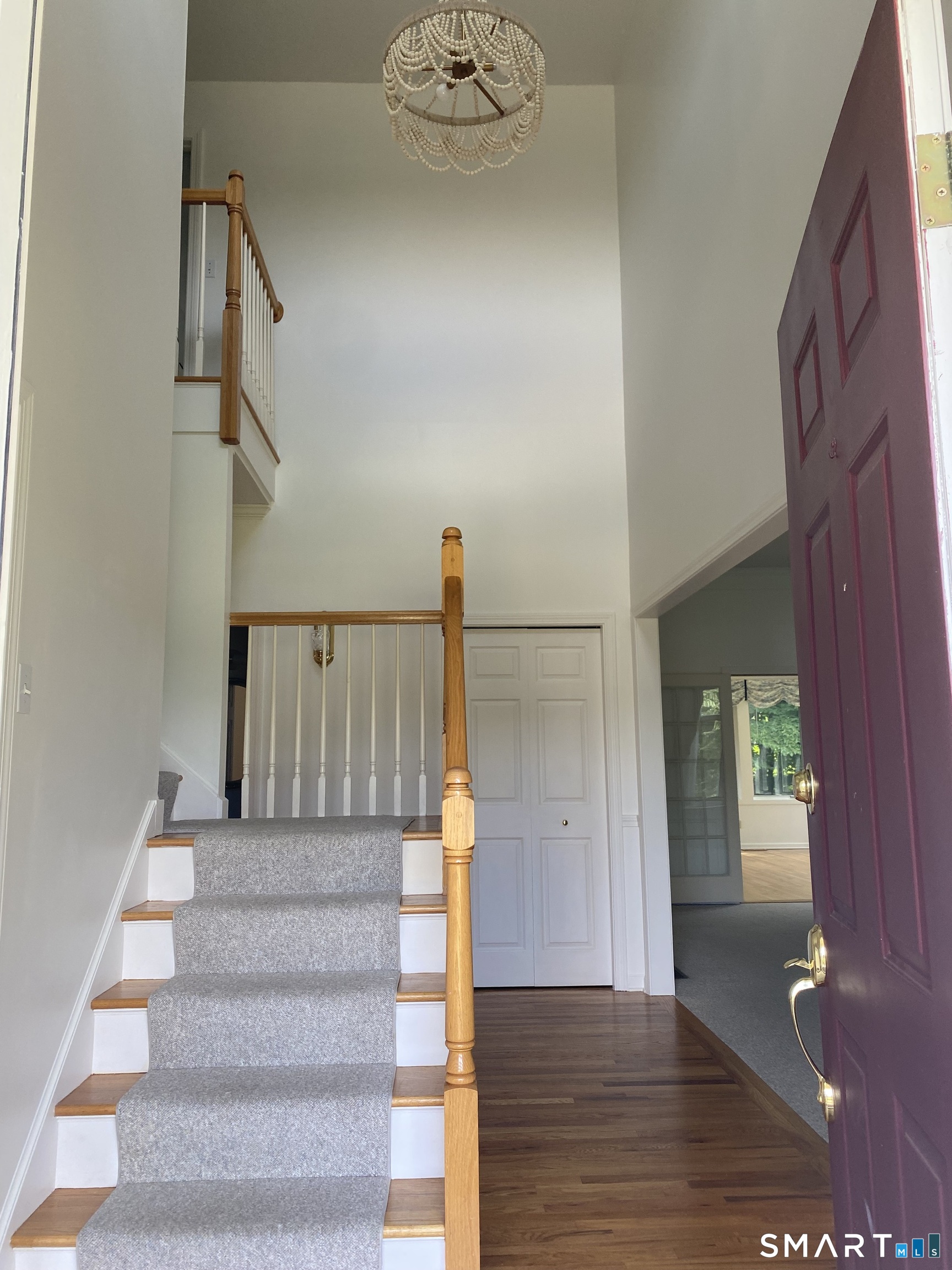 54 Winchester Drive photo 4