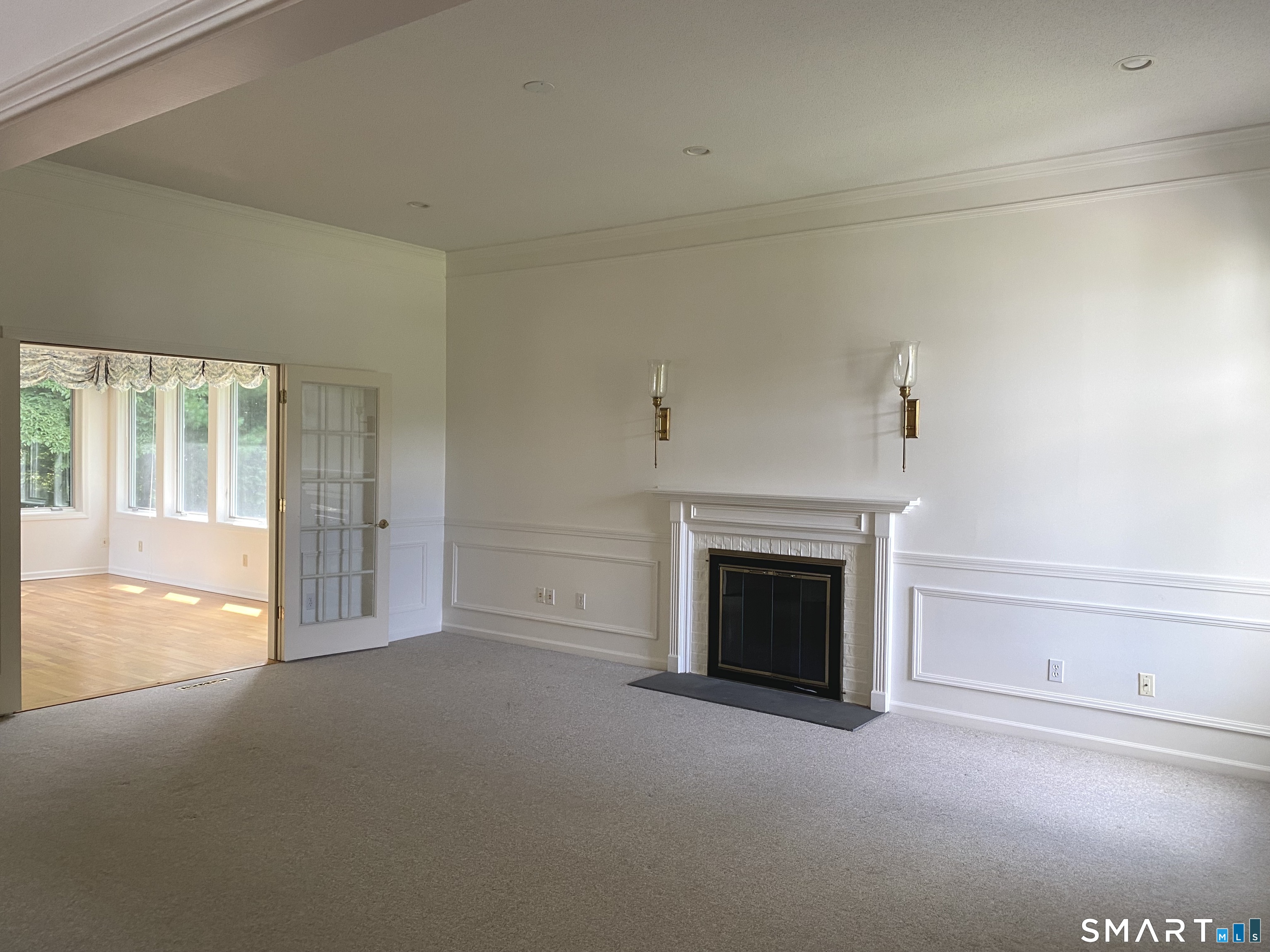 54 Winchester Drive photo 8