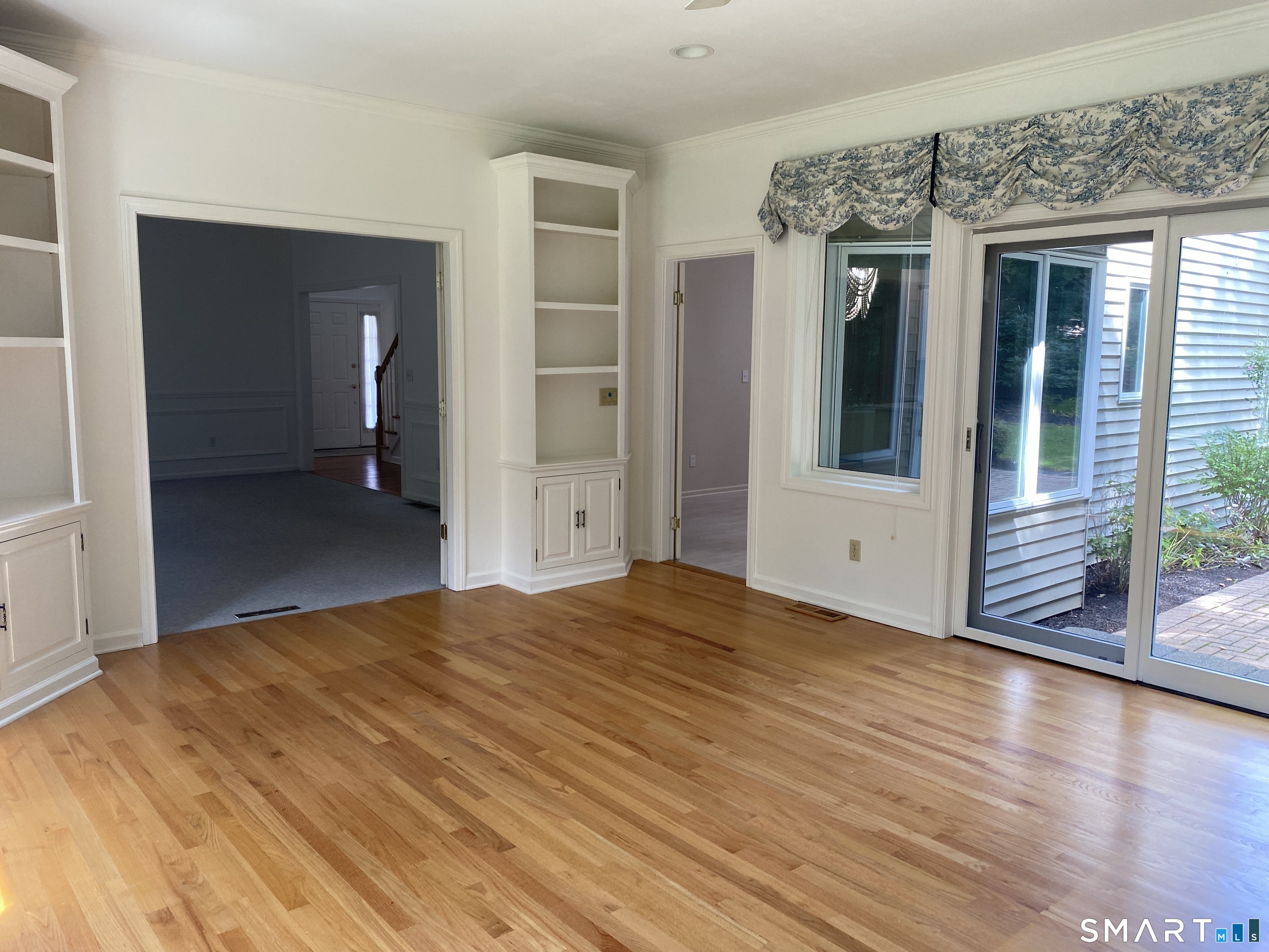 54 Winchester Drive photo 10