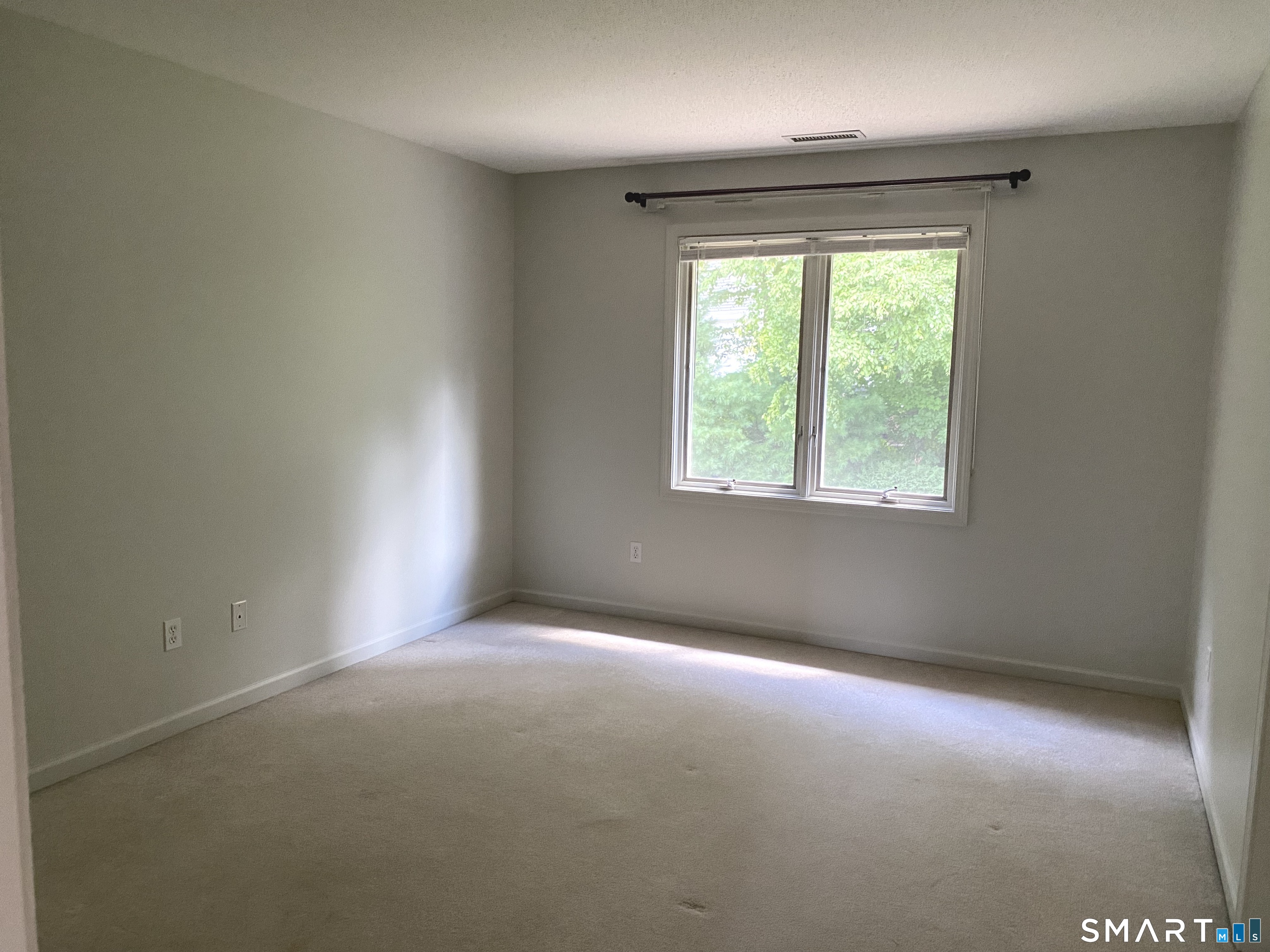 54 Winchester Drive photo 29
