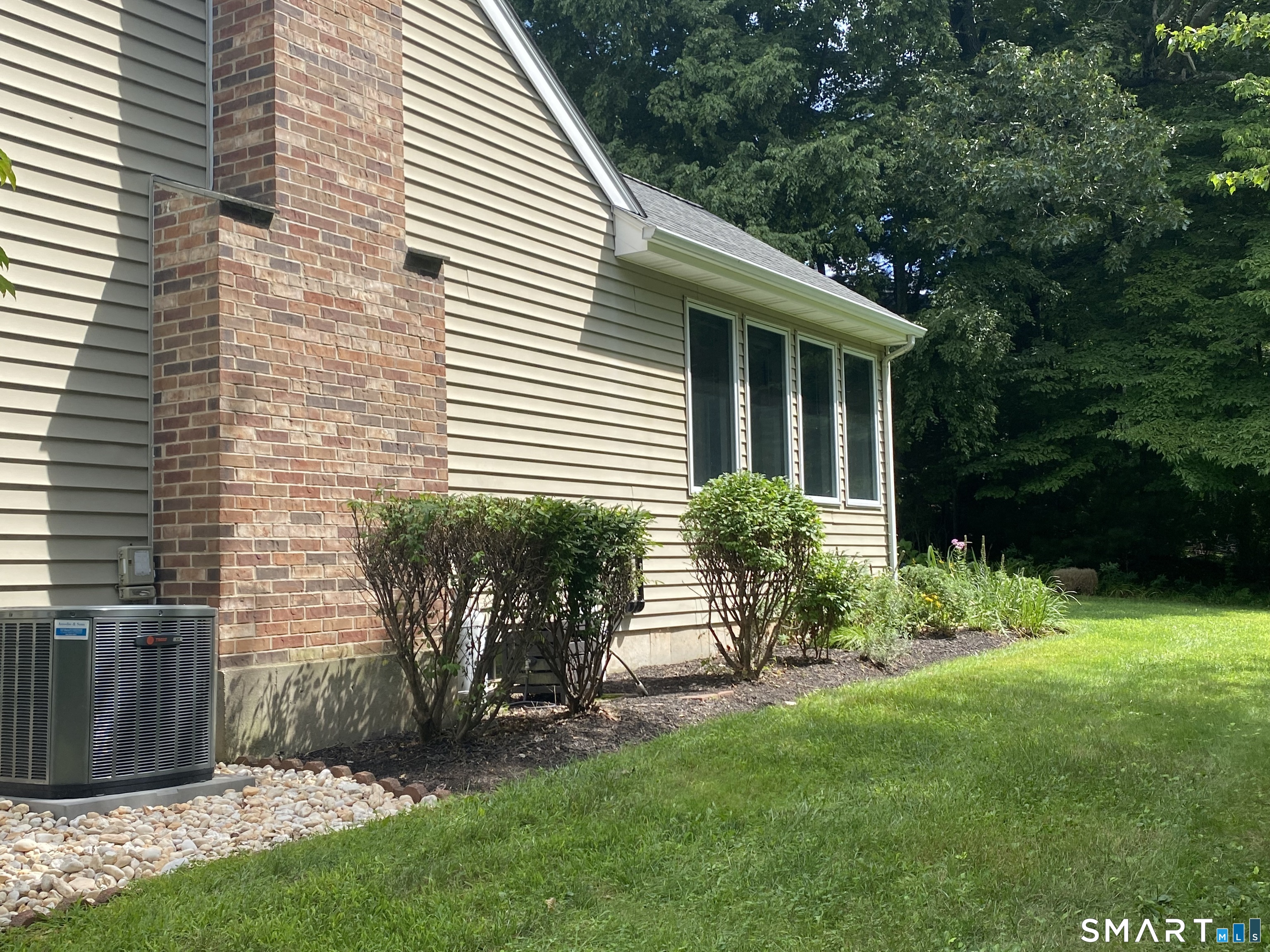 54 Winchester Drive photo 35