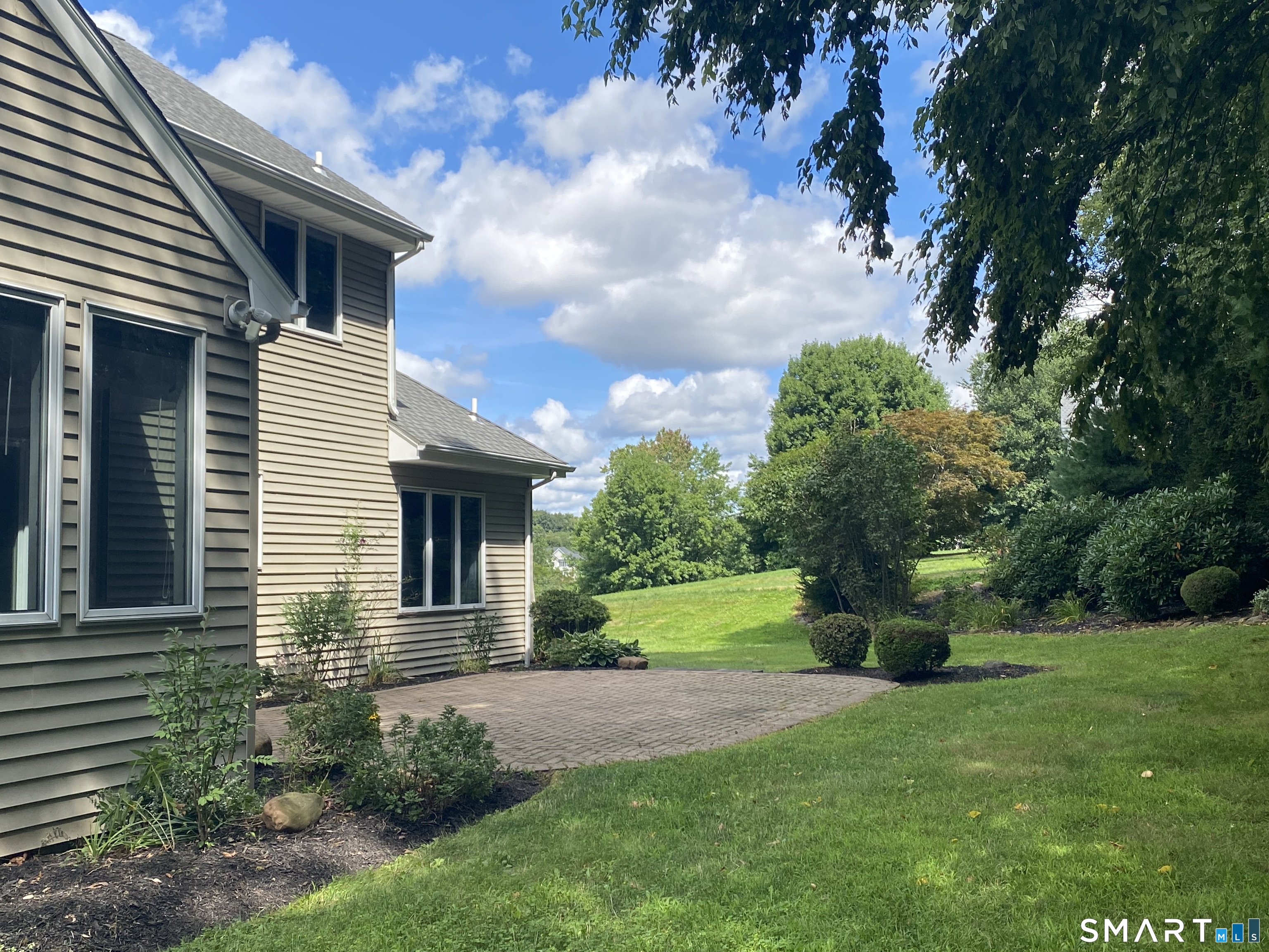 54 Winchester Drive photo 37