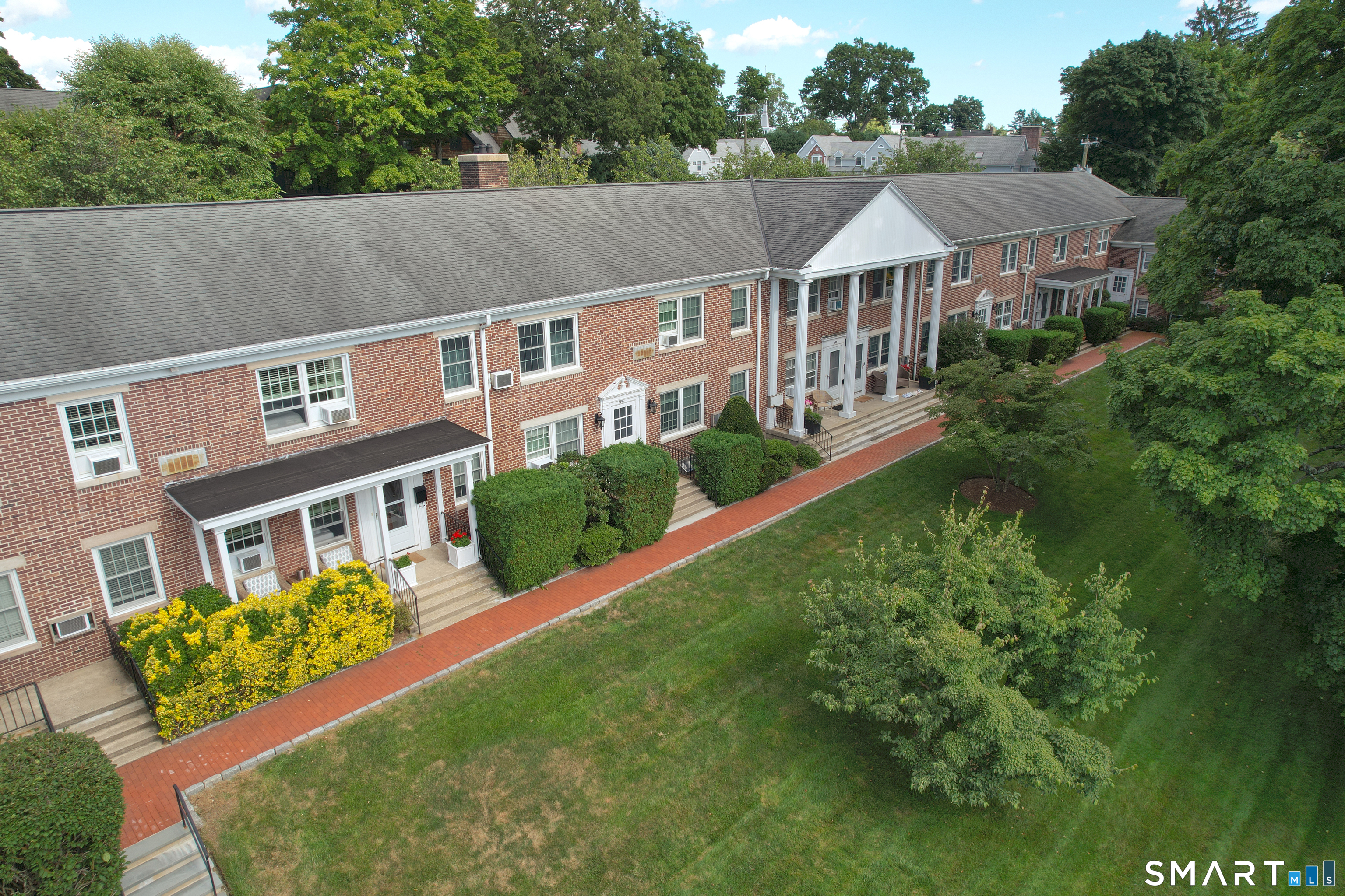 196 Park Street, New Canaan, Connecticut photo 1