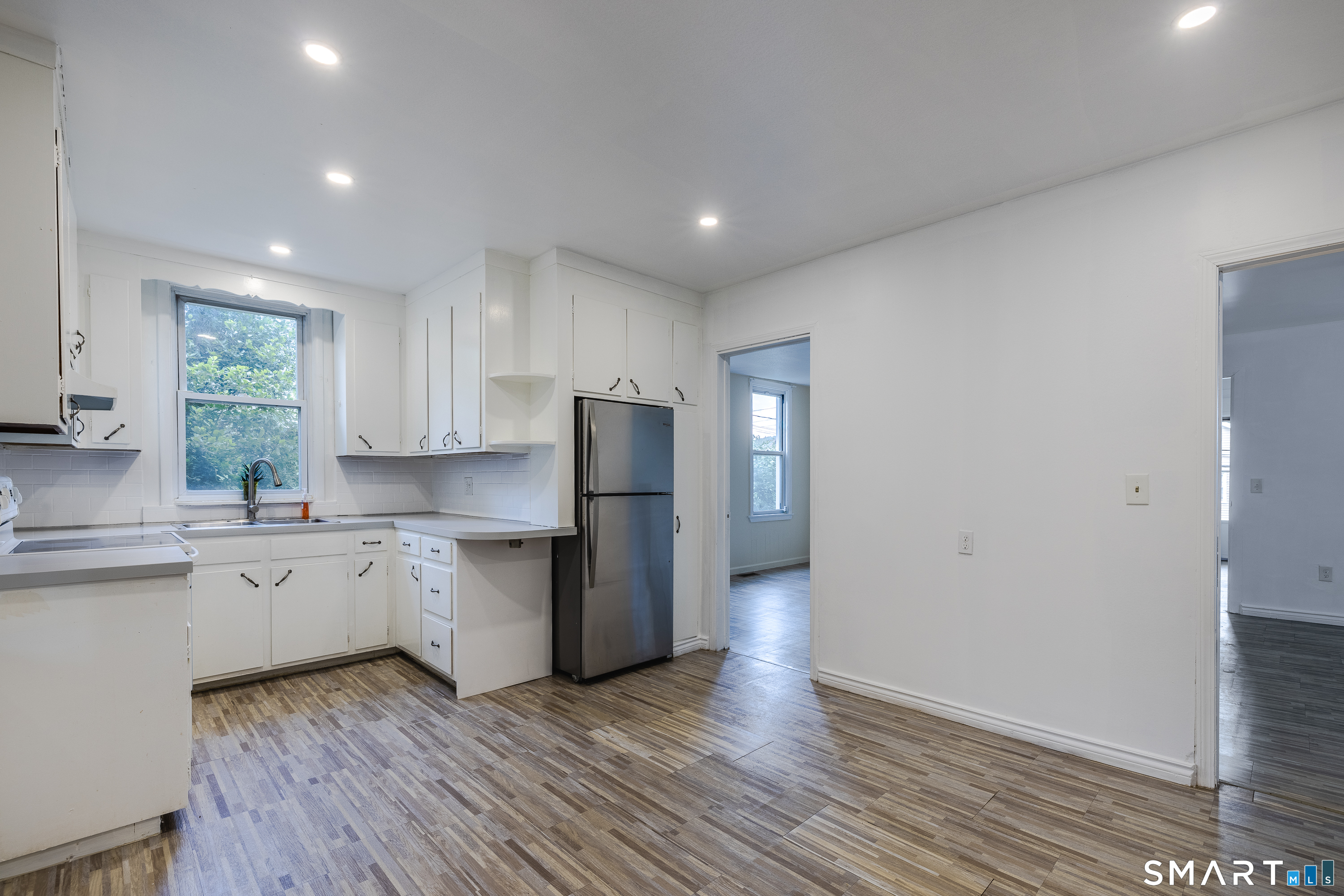 153 Ward Street photo 10