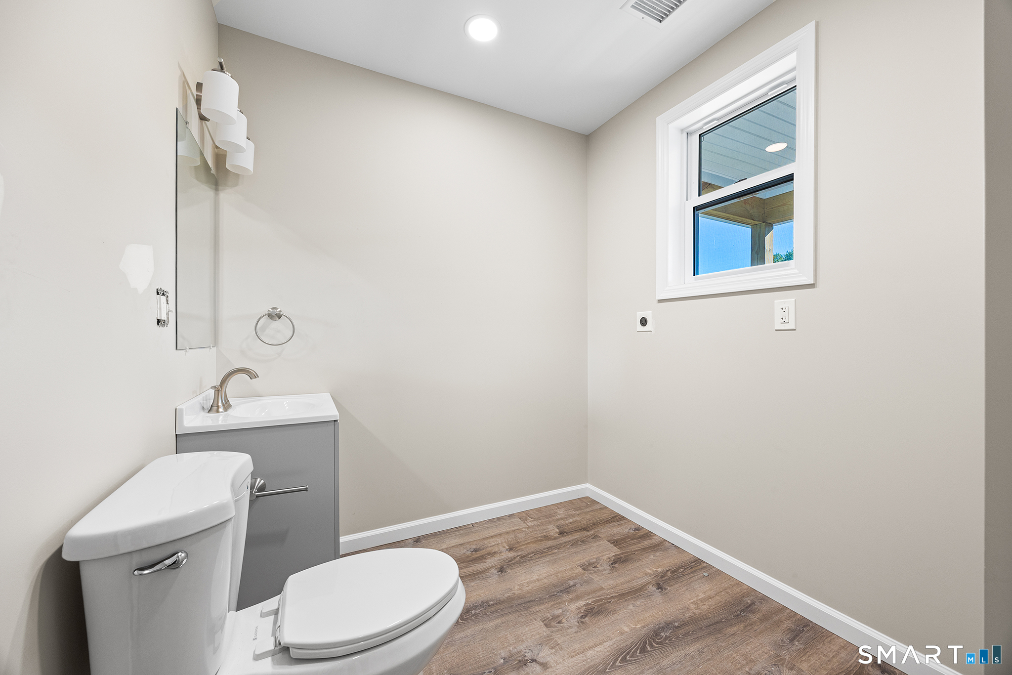 36 Hubbell Avenue photo 20