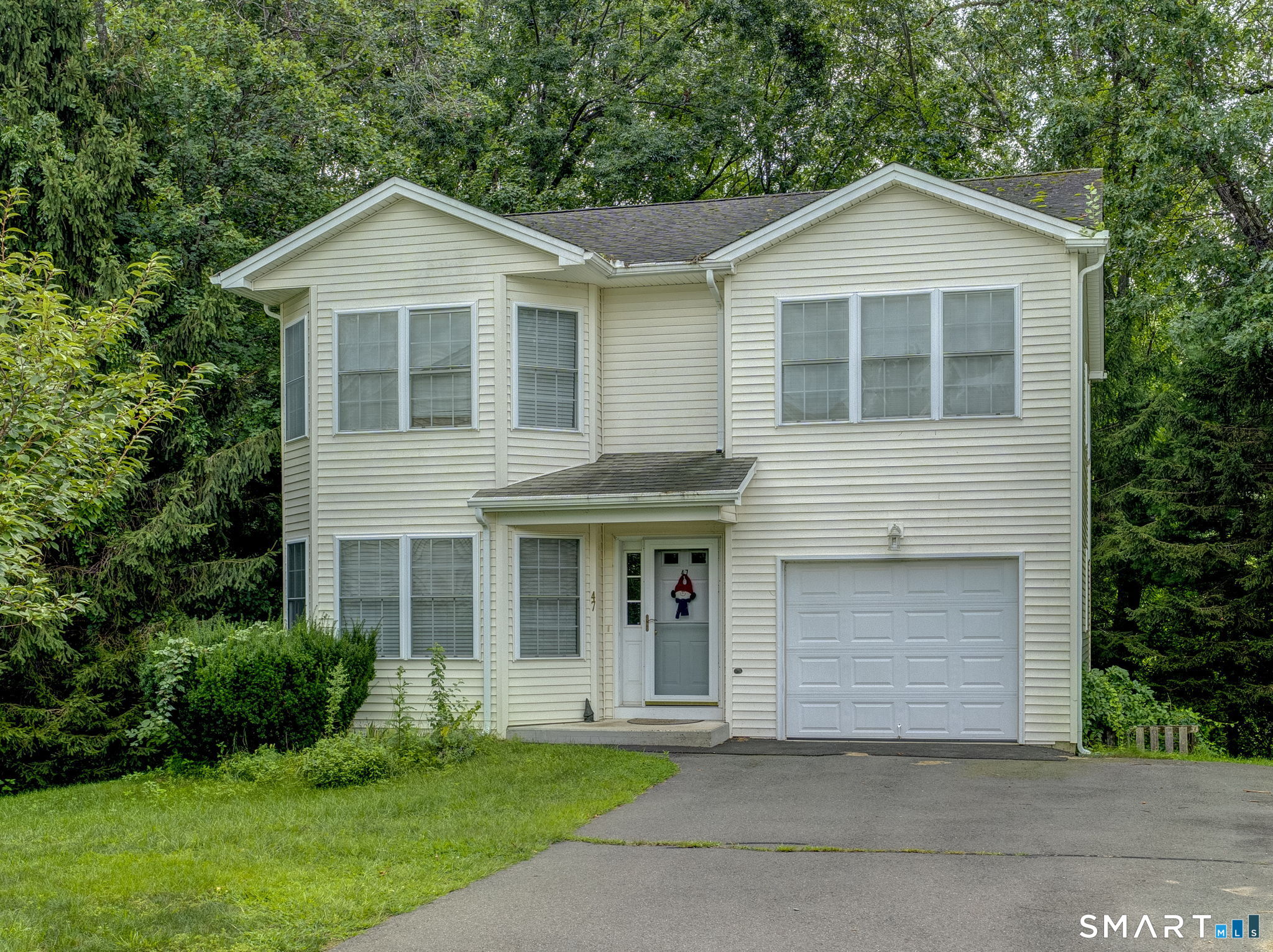 47 Tunxis Street 12