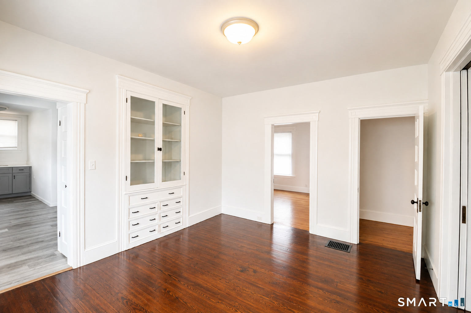 760 Howe Avenue Unit #1st fl photo 4
