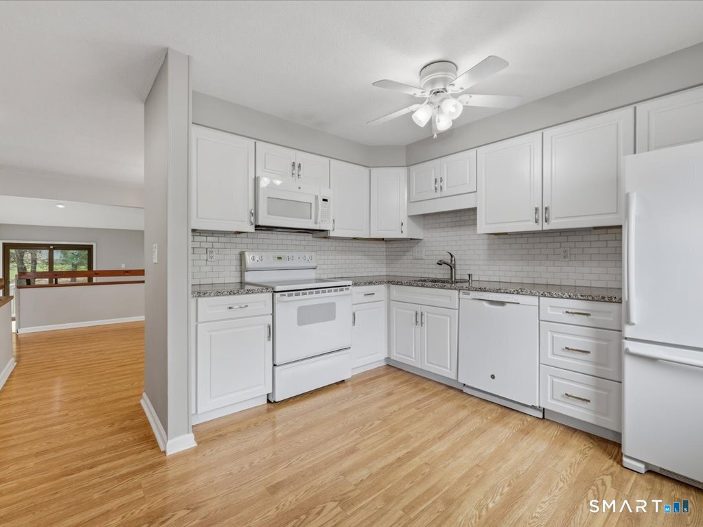 98 Metacomet Drive Unit #98 photo 13