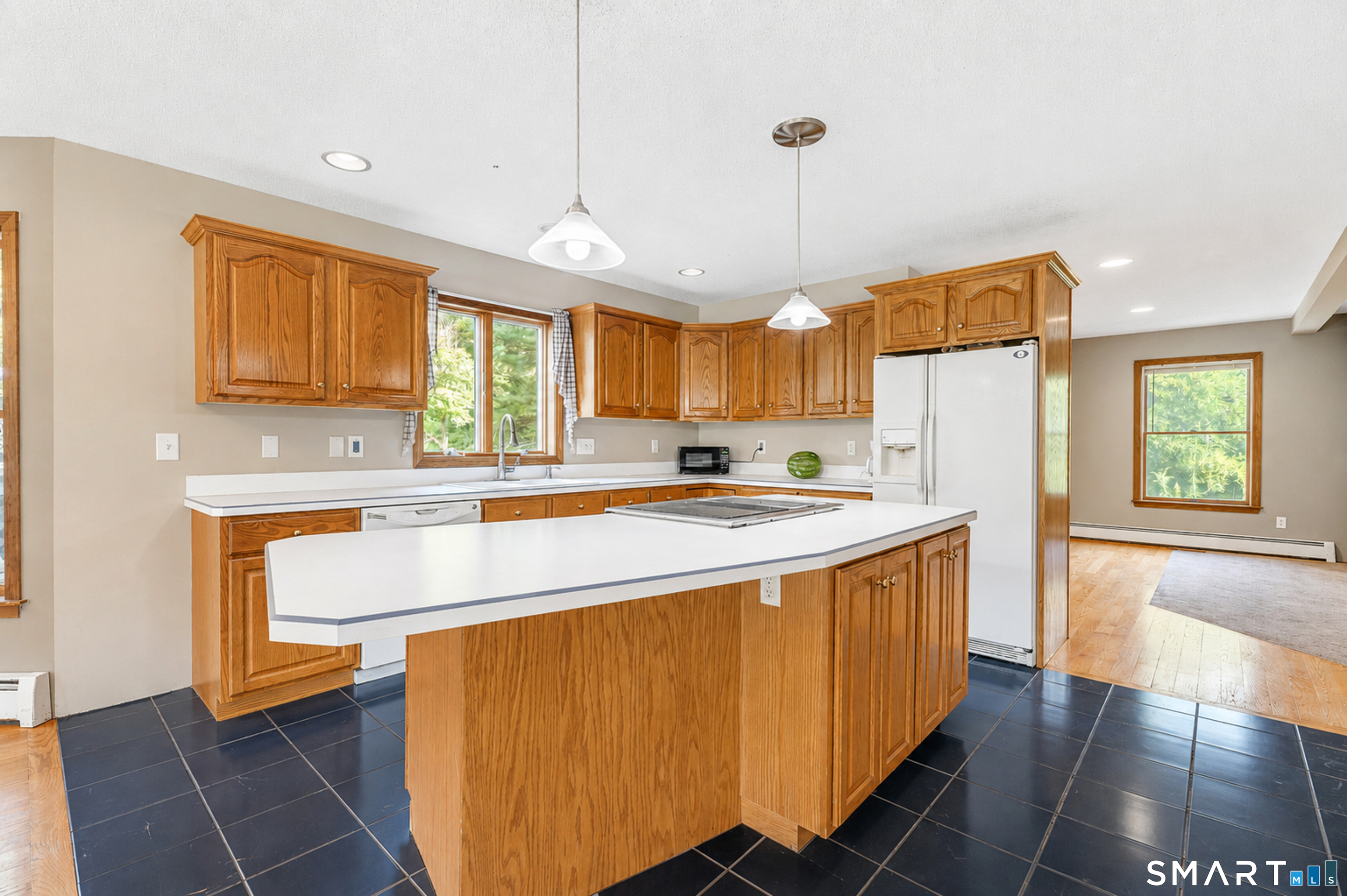 1253 Marion Road photo 5
