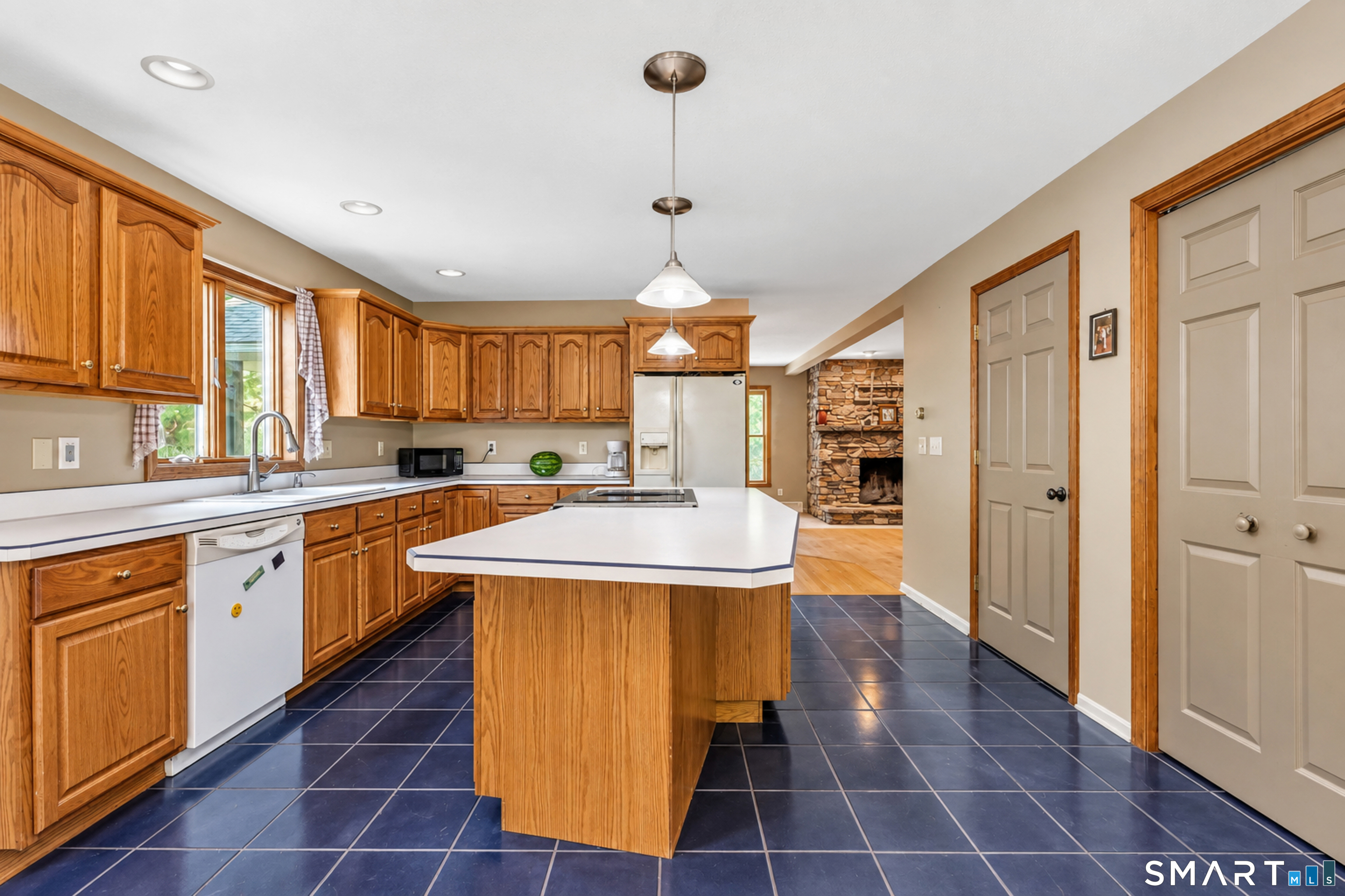 1253 Marion Road photo 6