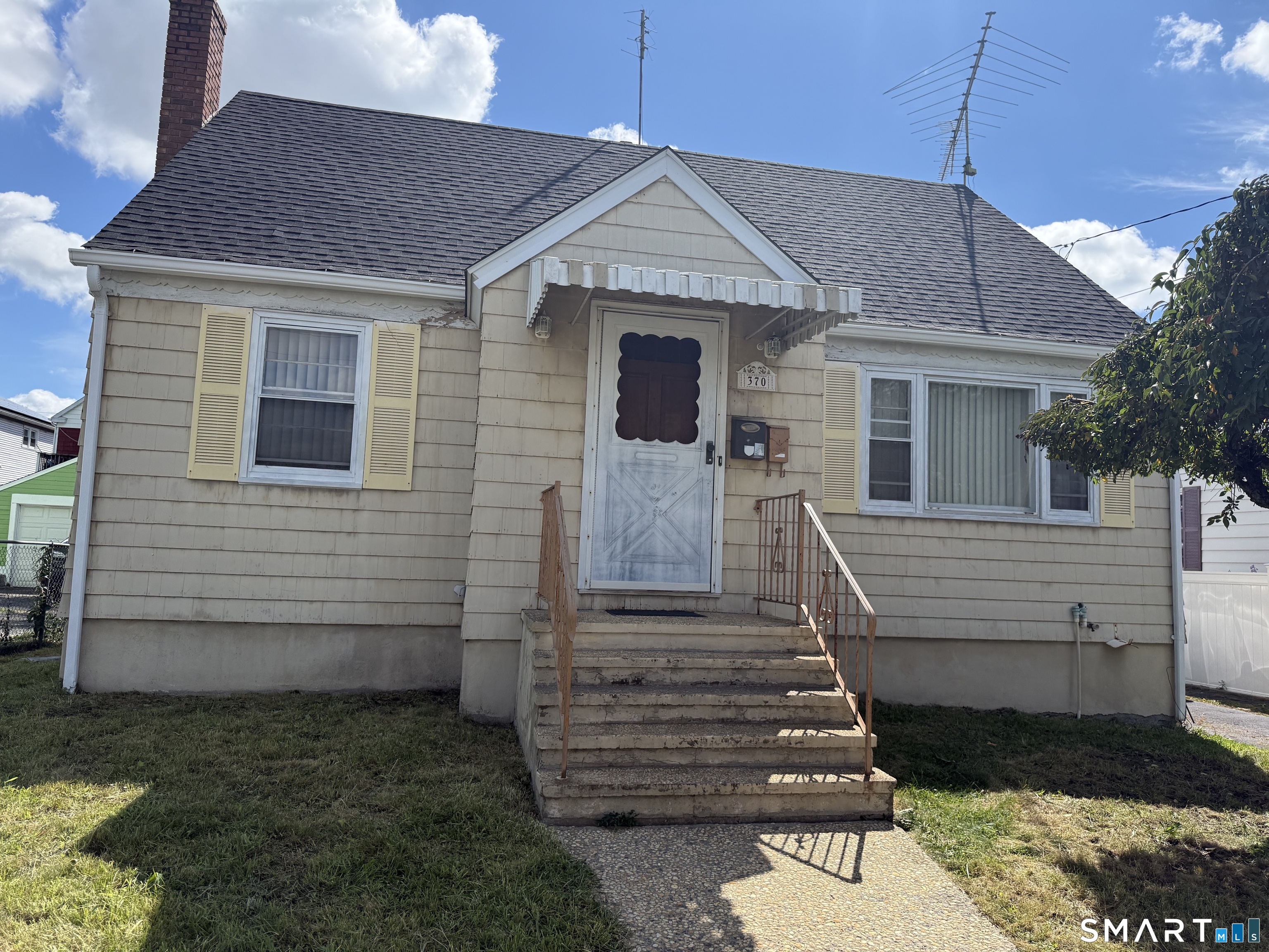 Photo 13 of Single family home for sale at 370 Kent Ave, Bridgeport, CT 06610 | MLS# 24201768 | Listing updated on 2026-09-15