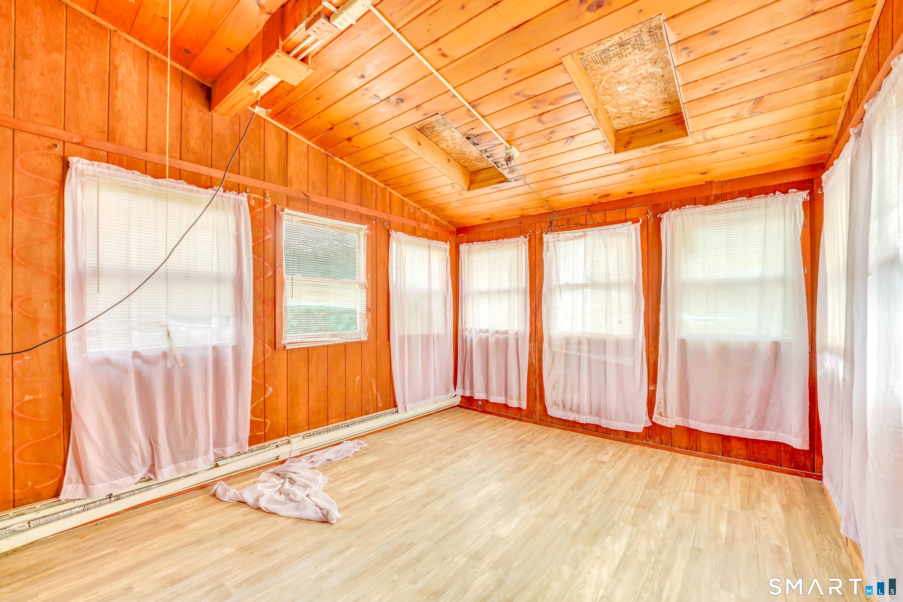 288 Cook Avenue photo 5