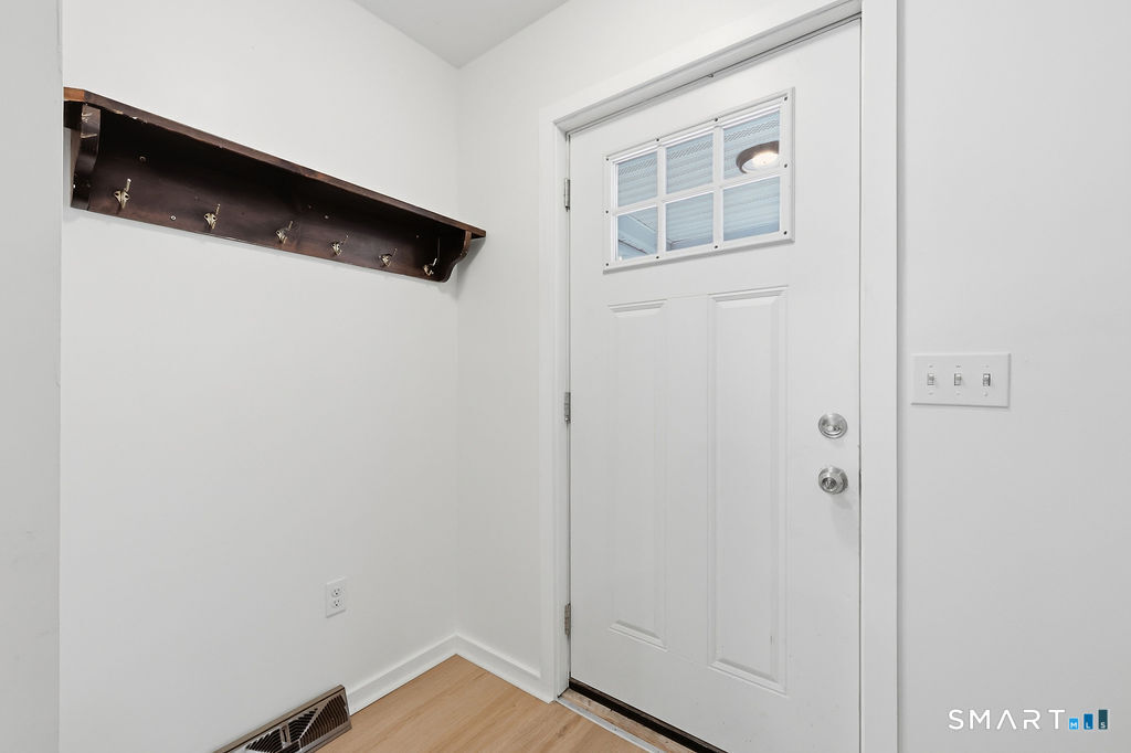 47 Woodland Street photo 16