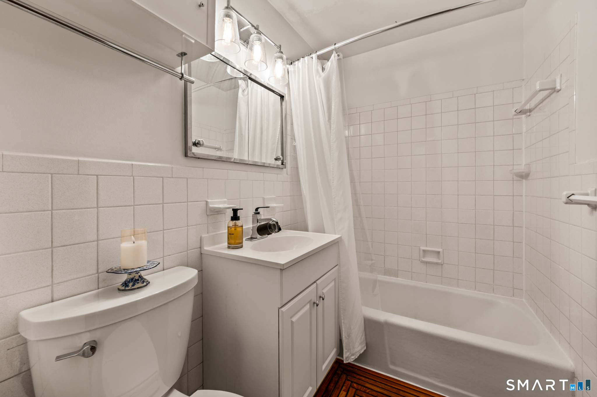 1660 Farmington Avenue Unit #2 photo 13