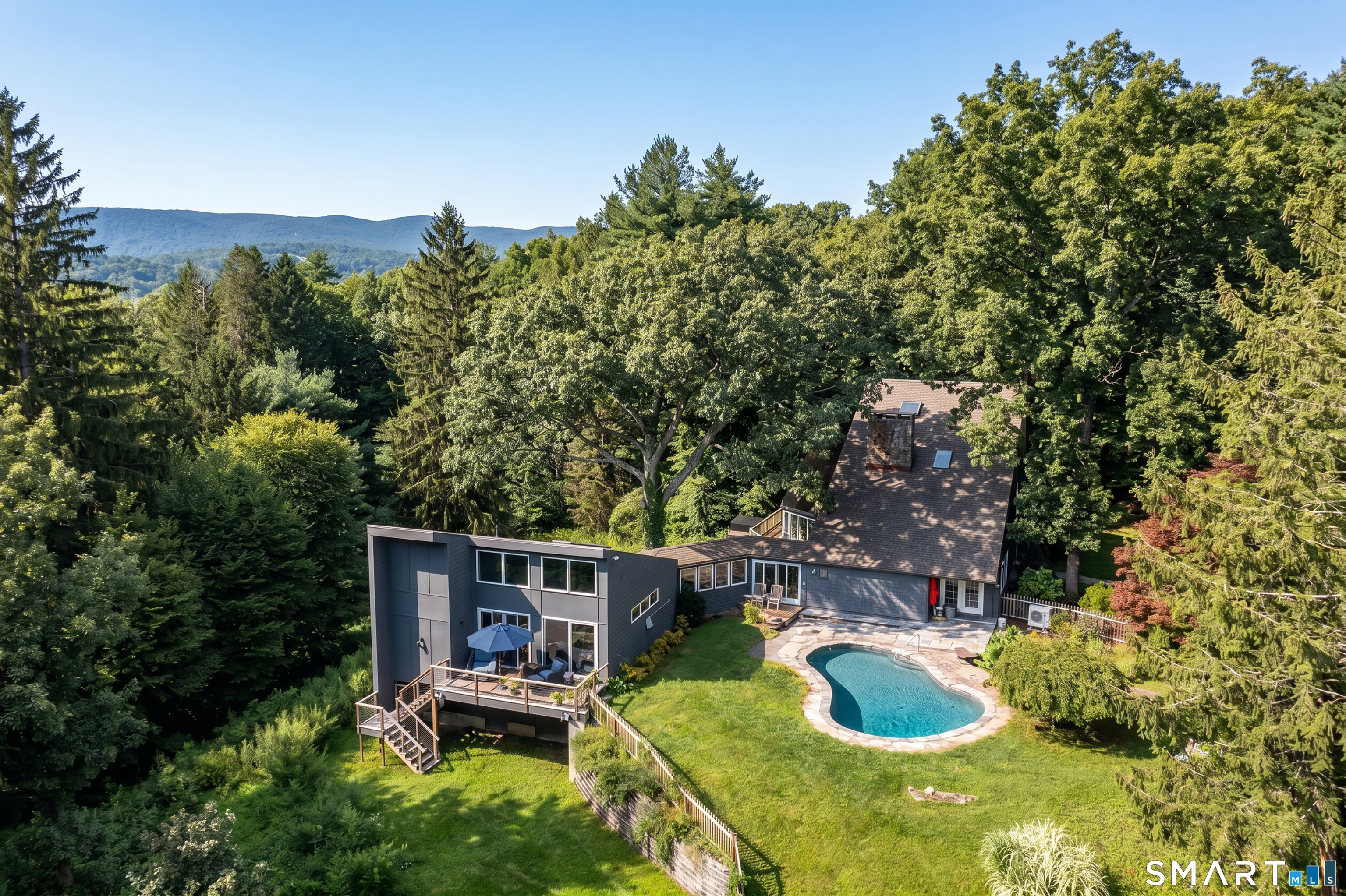 11 Gaffney Road, New Milford, Connecticut 06776