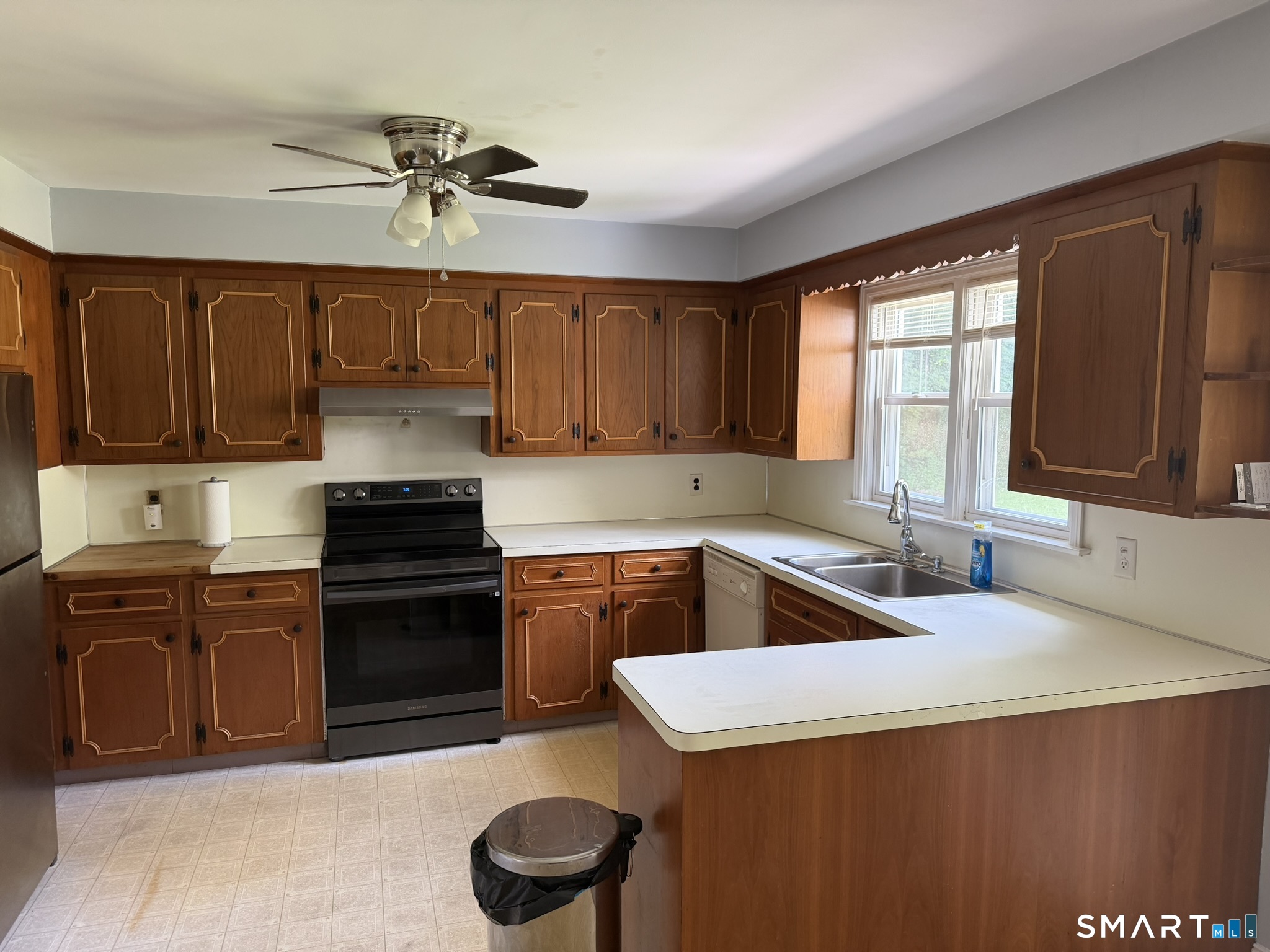 156 Forest Street photo 4